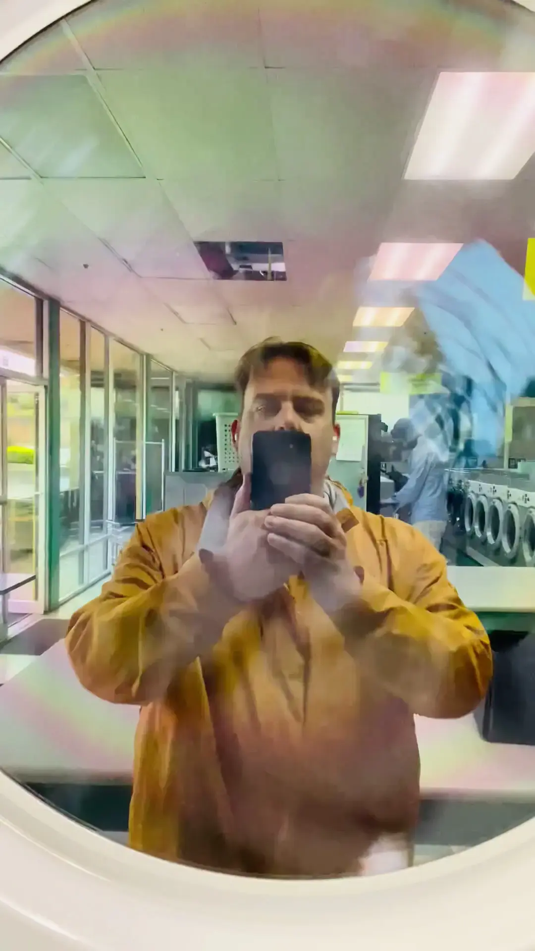 Sudz Laundrette - Image 7