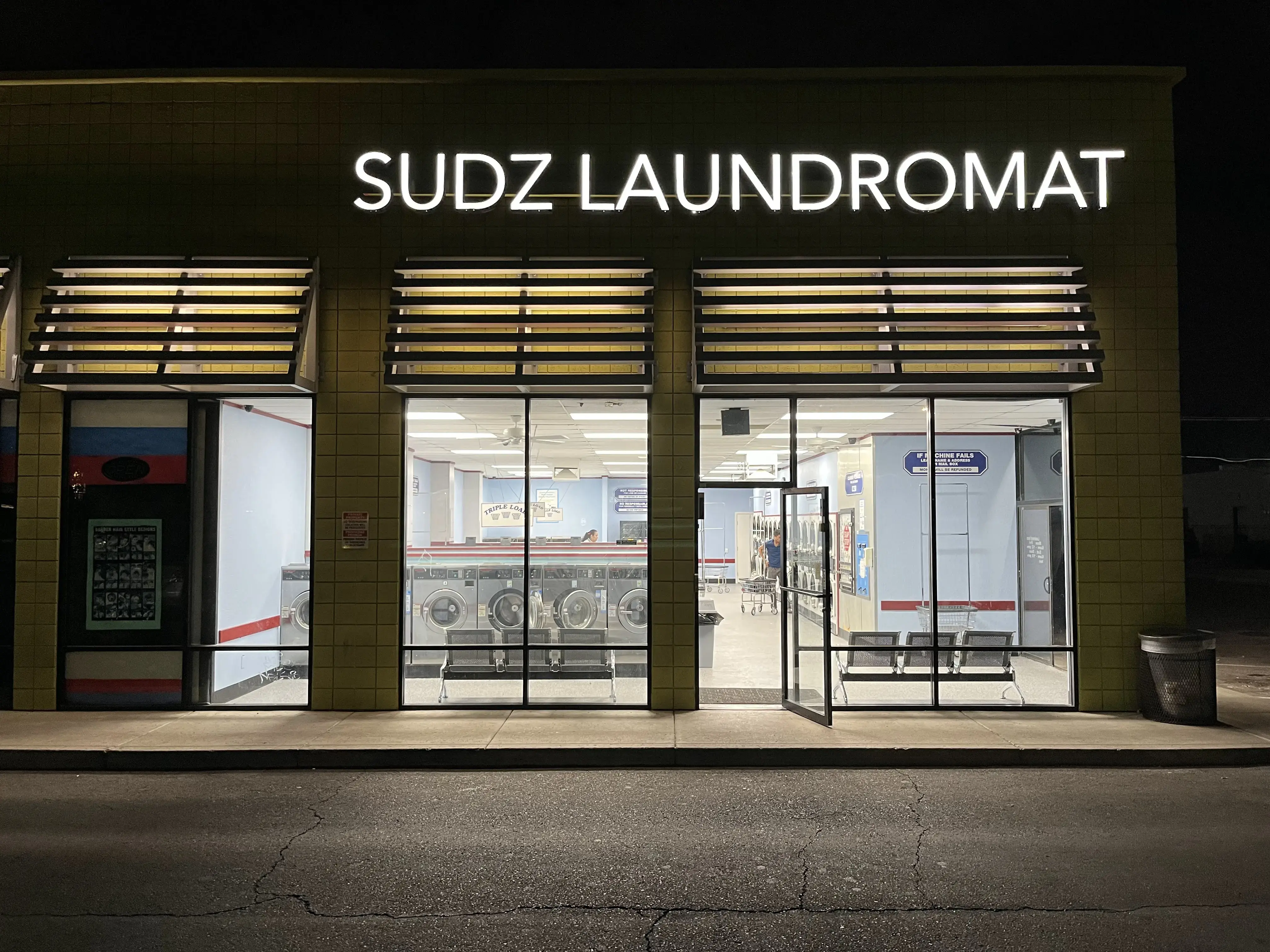 Sudz Laundromat - Image 8