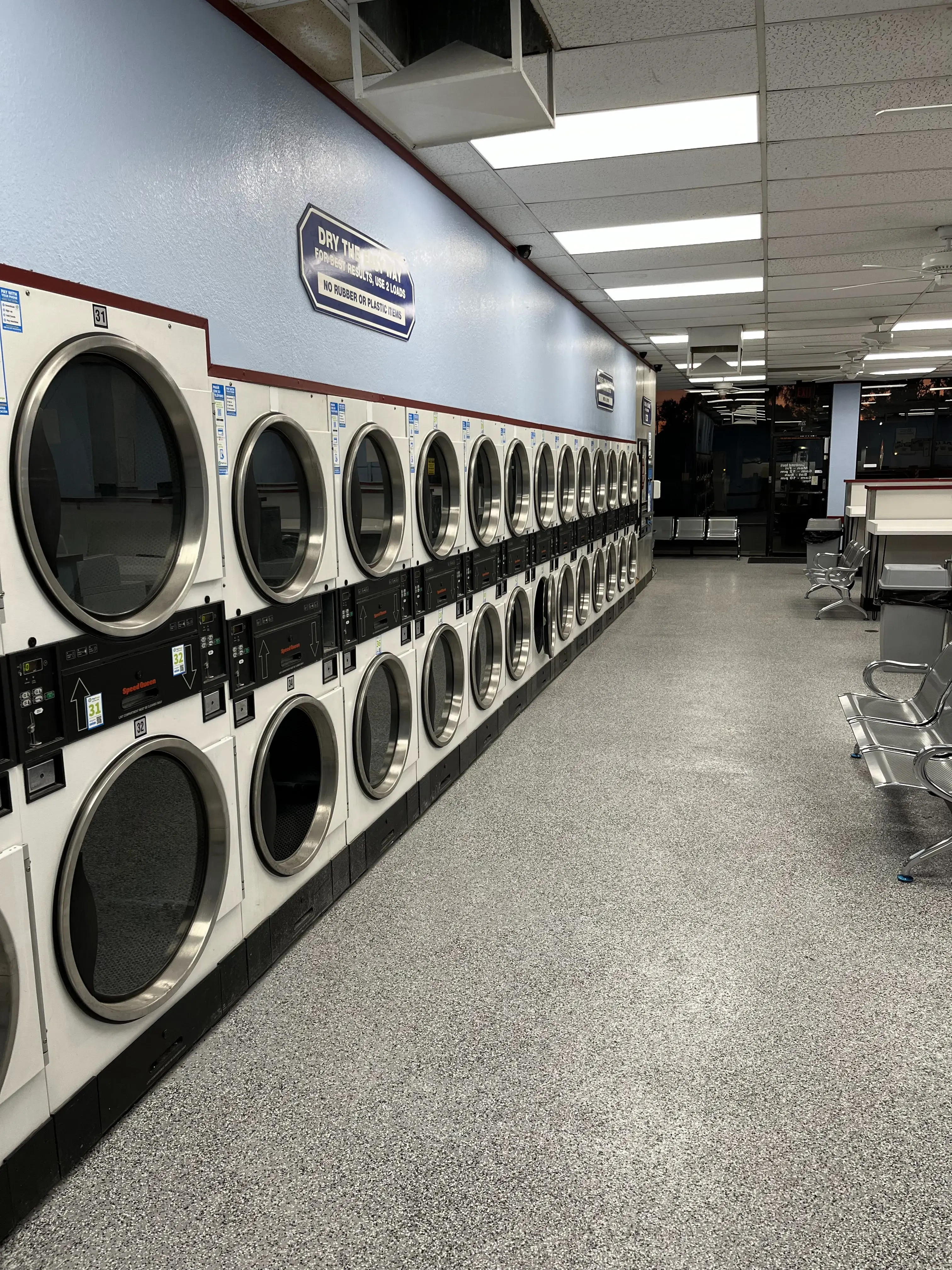 Sudz Laundromat - Image 6