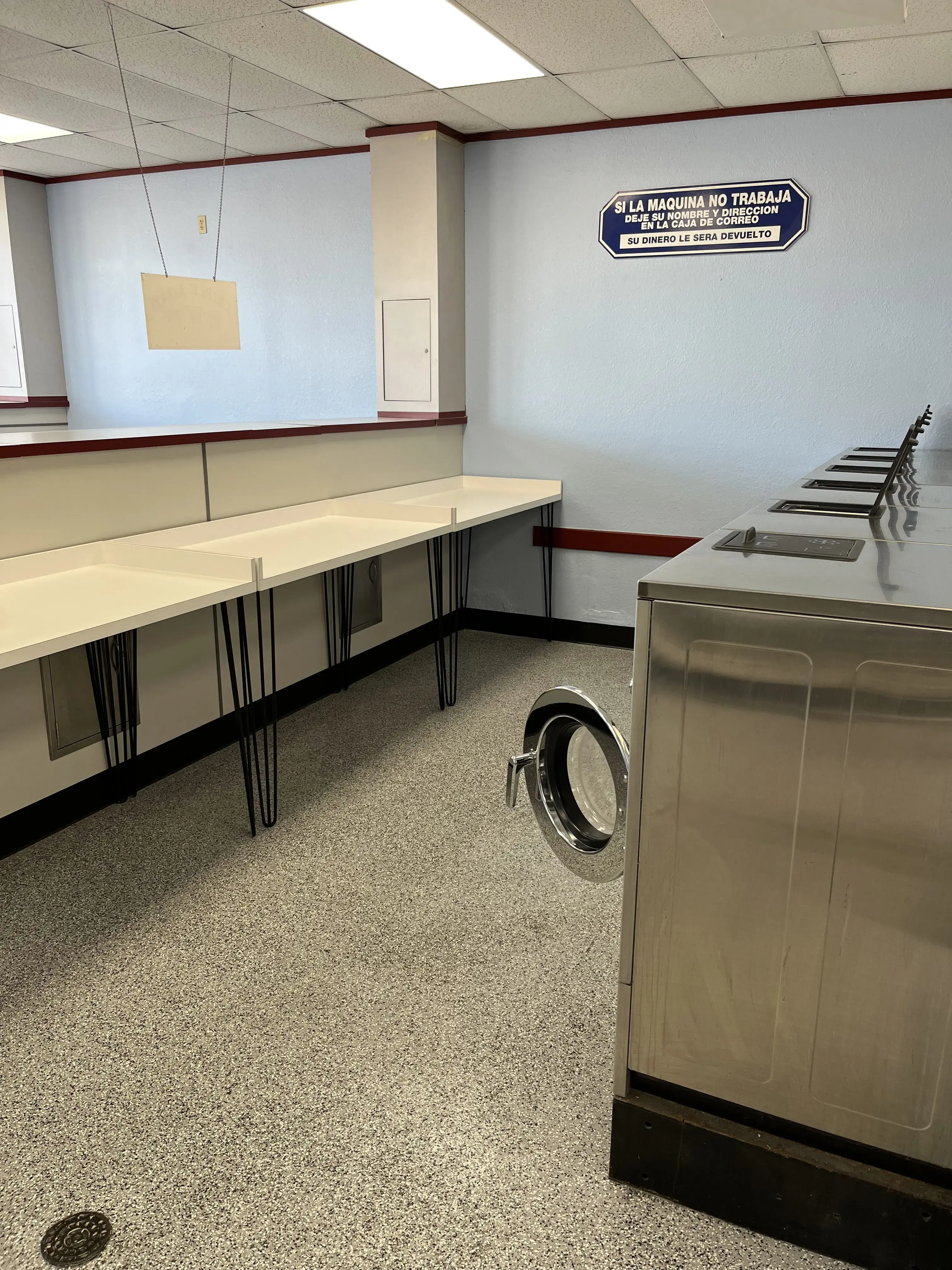 Sudz Laundromat - Image 2