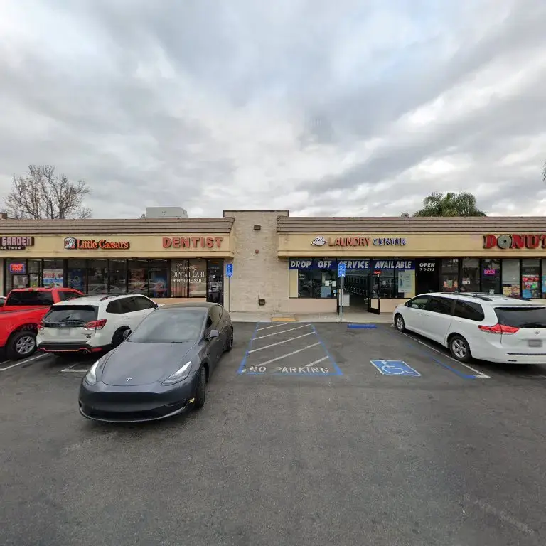Sudz Laundry Center - Image 13