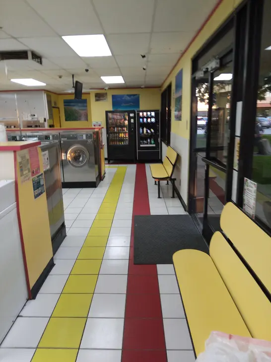 Sudz Laundry House, Covina thumbnail 2