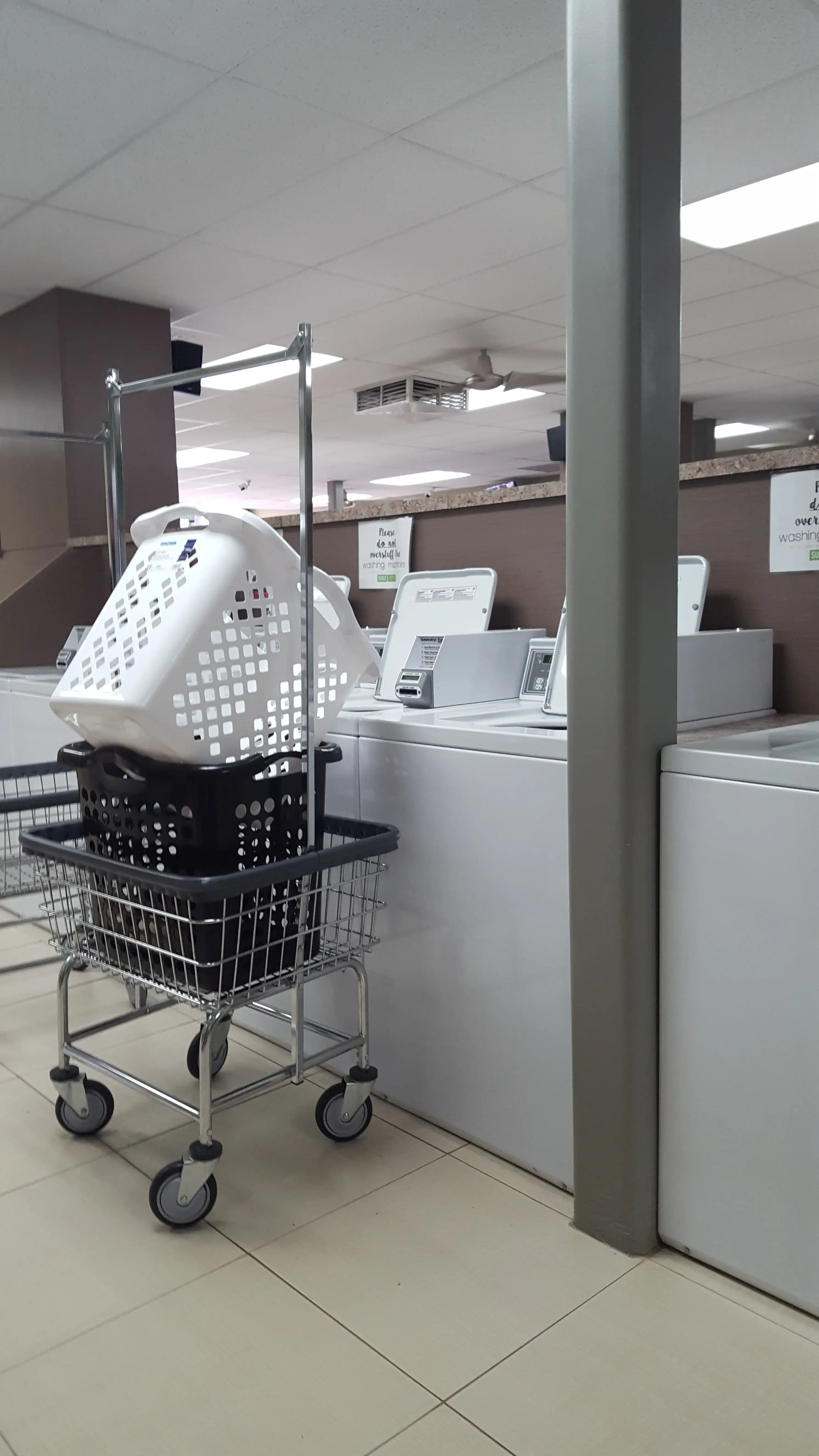 Sudz Laundry House - Image 20