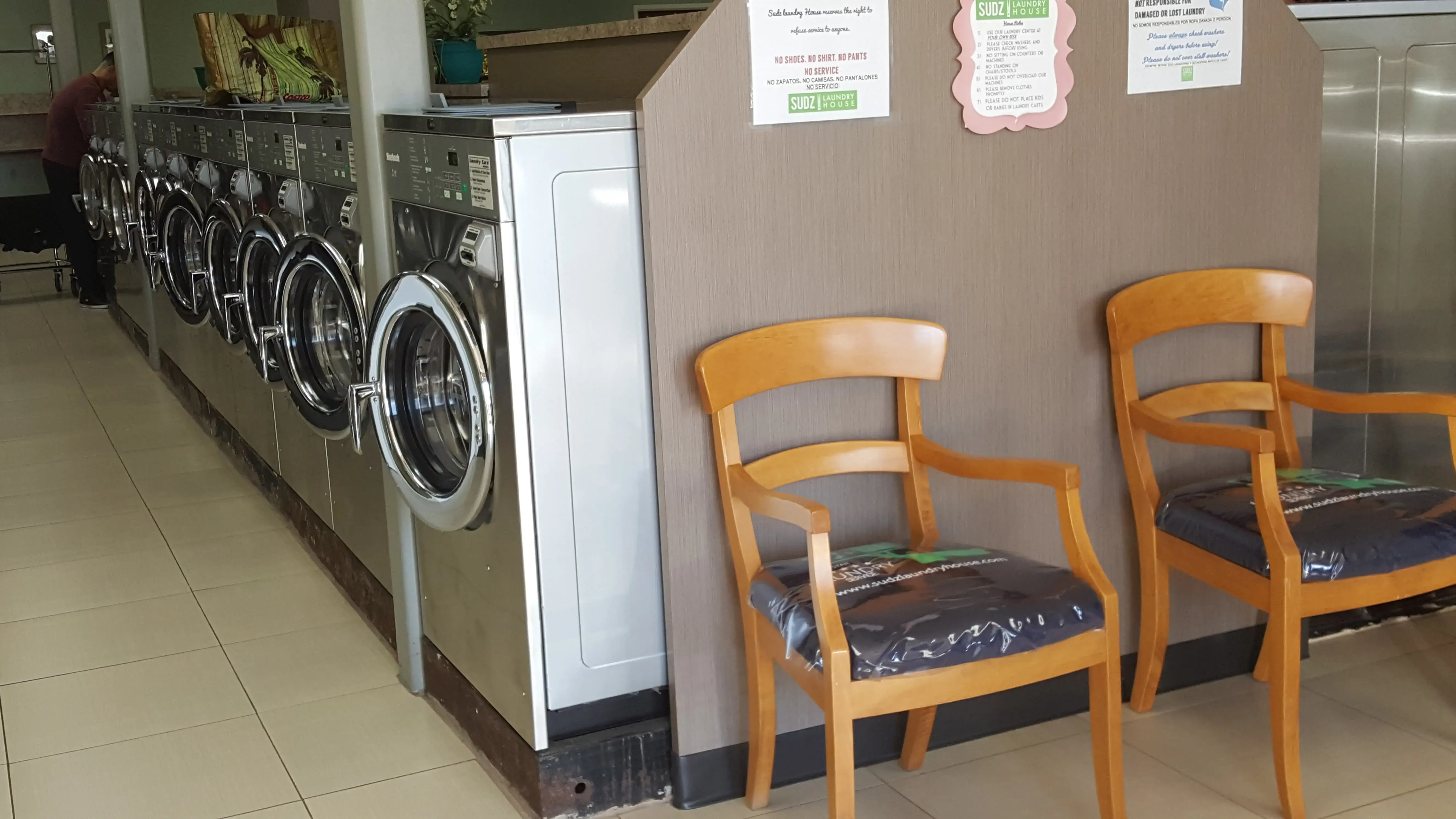 Sudz Laundry House - Image 5
