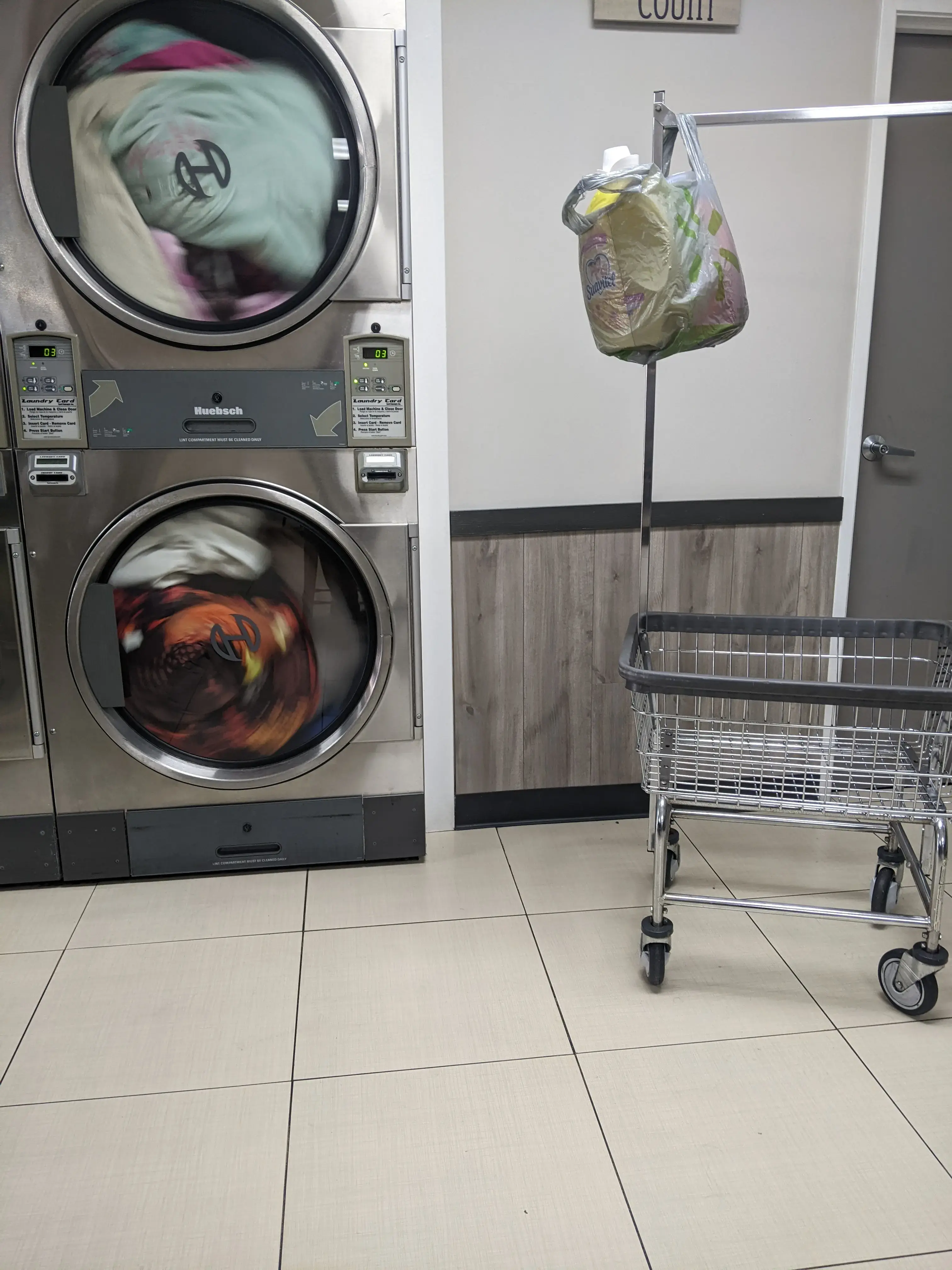 Sudz Laundry House - Image 9