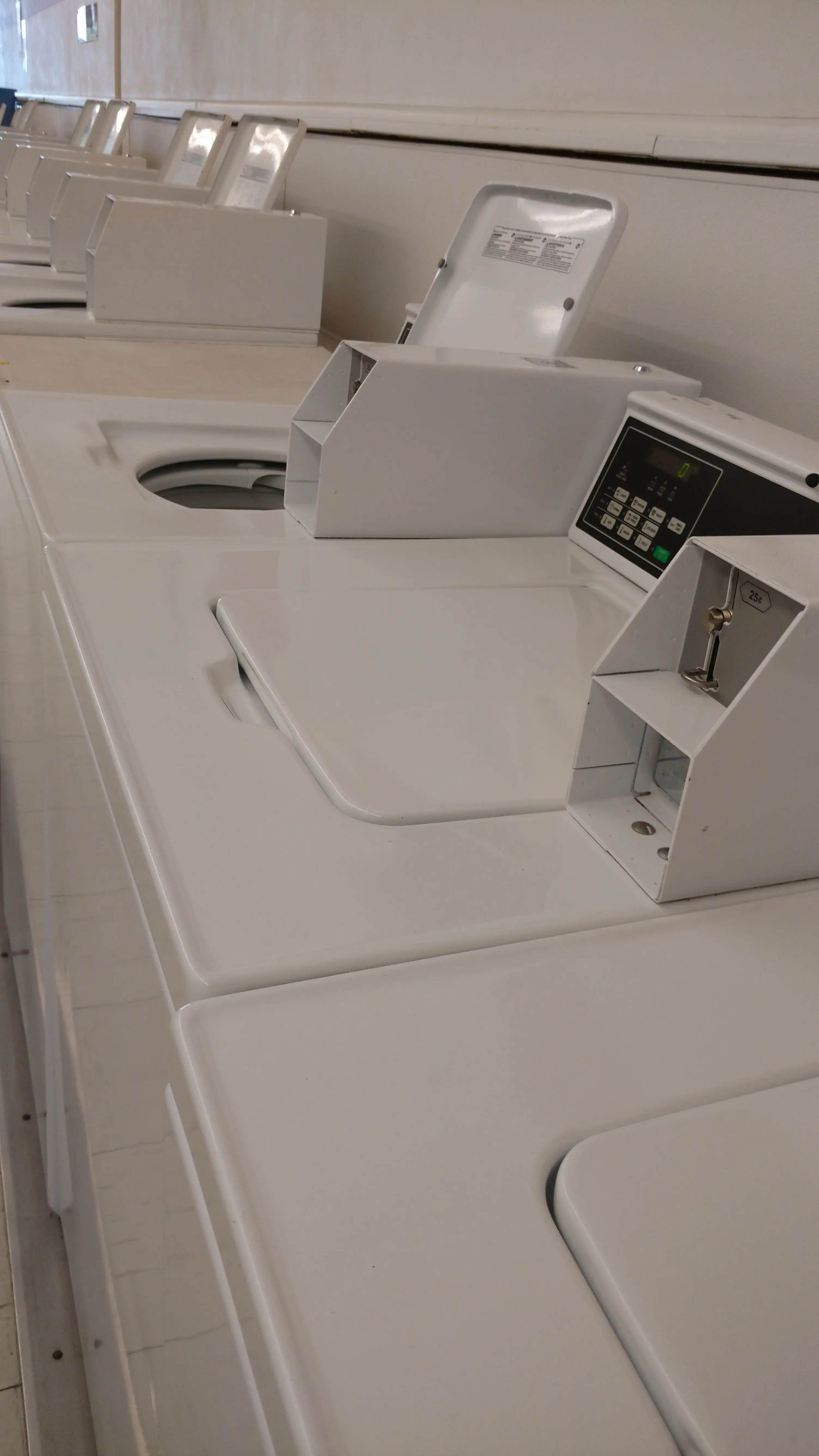 Sudz Wash Laundromat-Edwardsville - Image 17