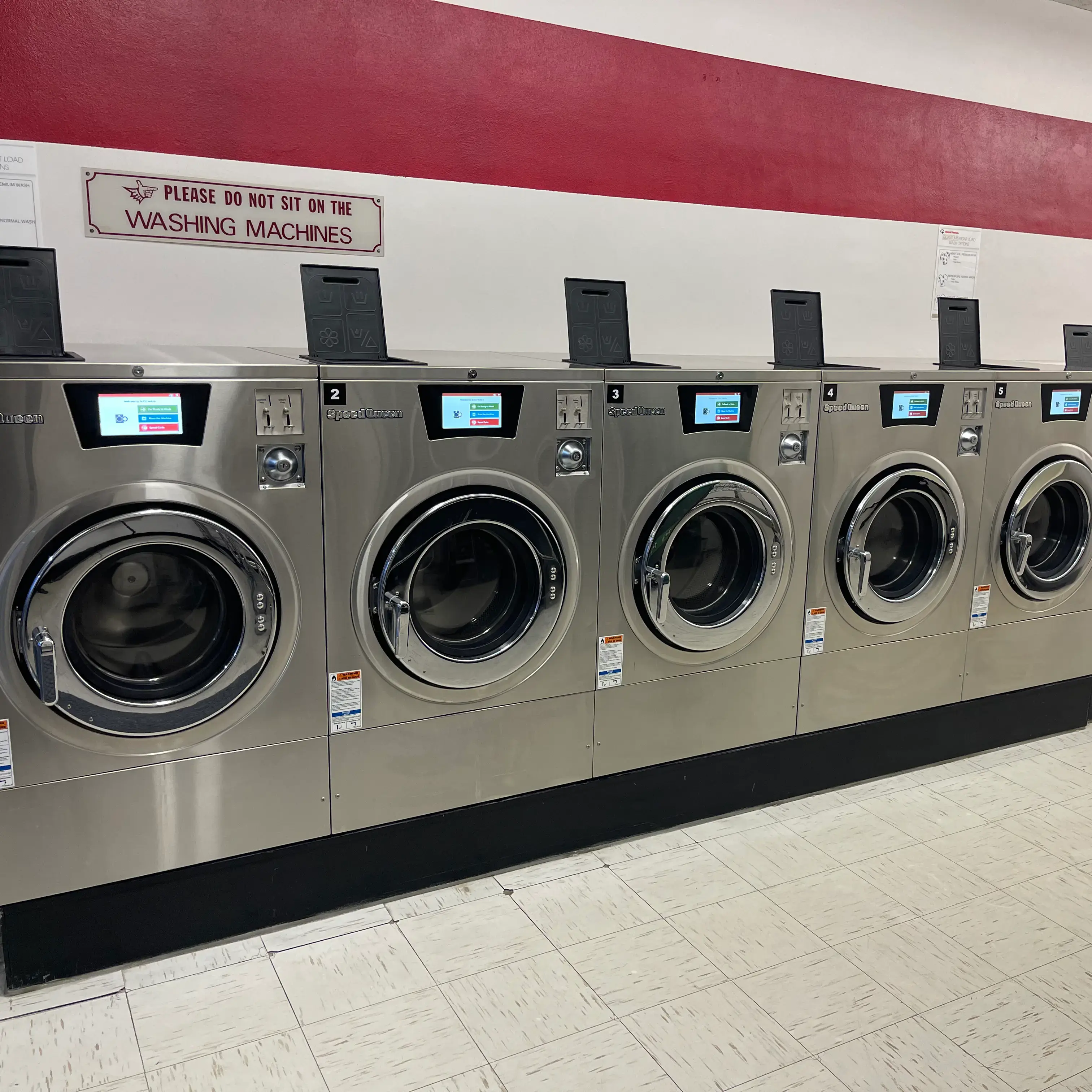 Sudz Wash Laundromat-Edwardsville thumbnail 1