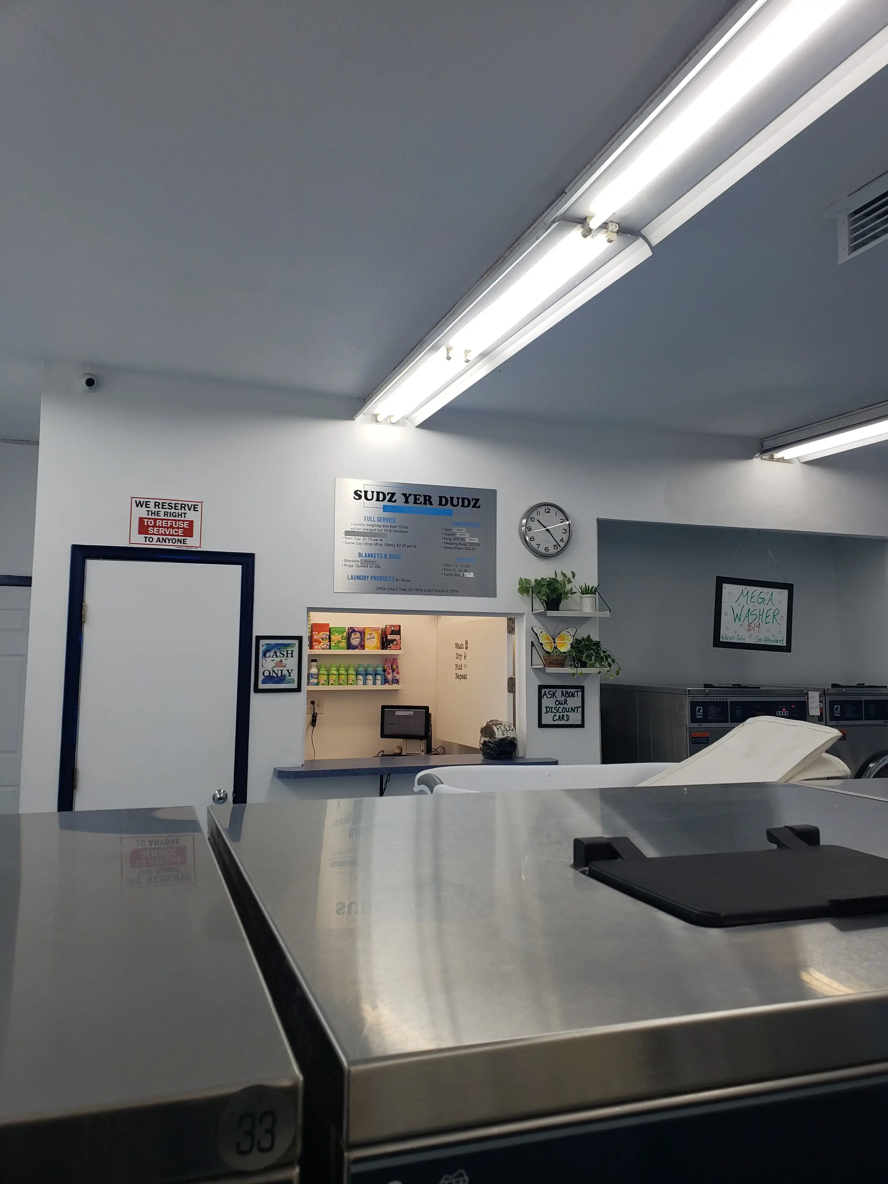 Sudz Yer Dudz Laundromat thumbnail 10