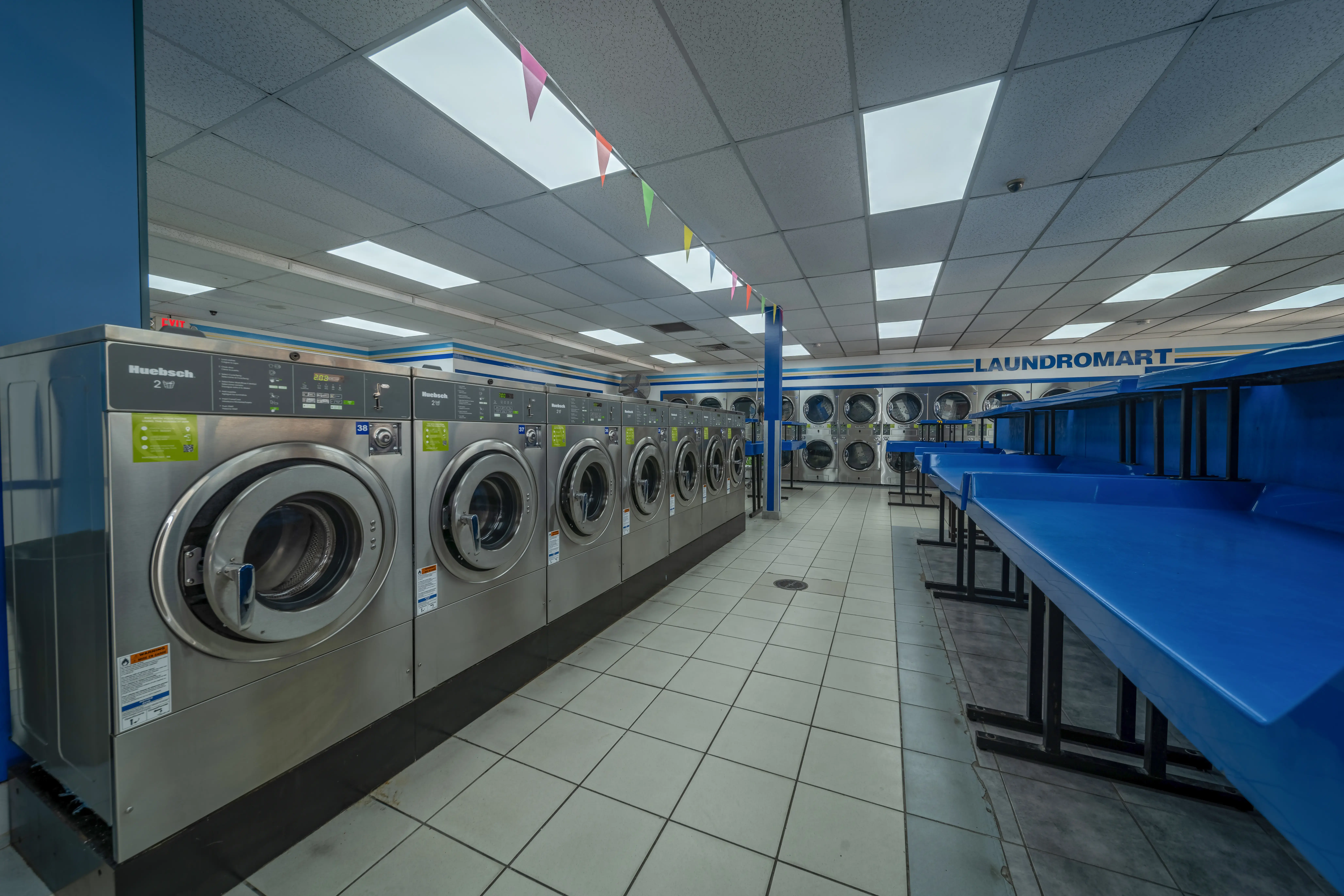 Sudzies Laundromat of Lauderhill location