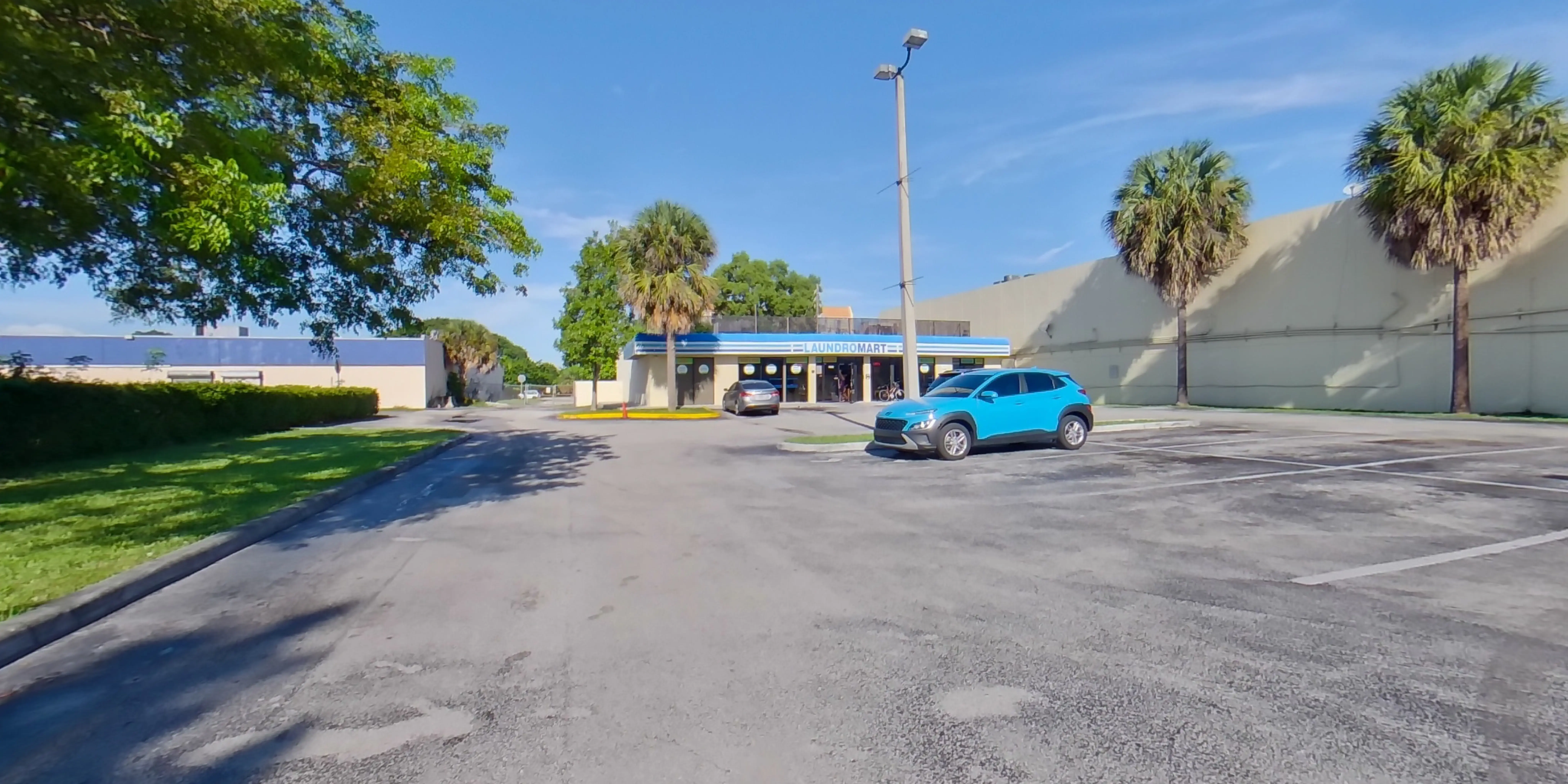 Sudzies Laundromat of Lauderhill - Image 11