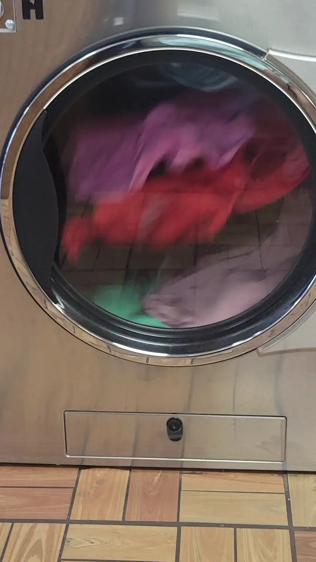 Sudzy's Laundromat thumbnail 8