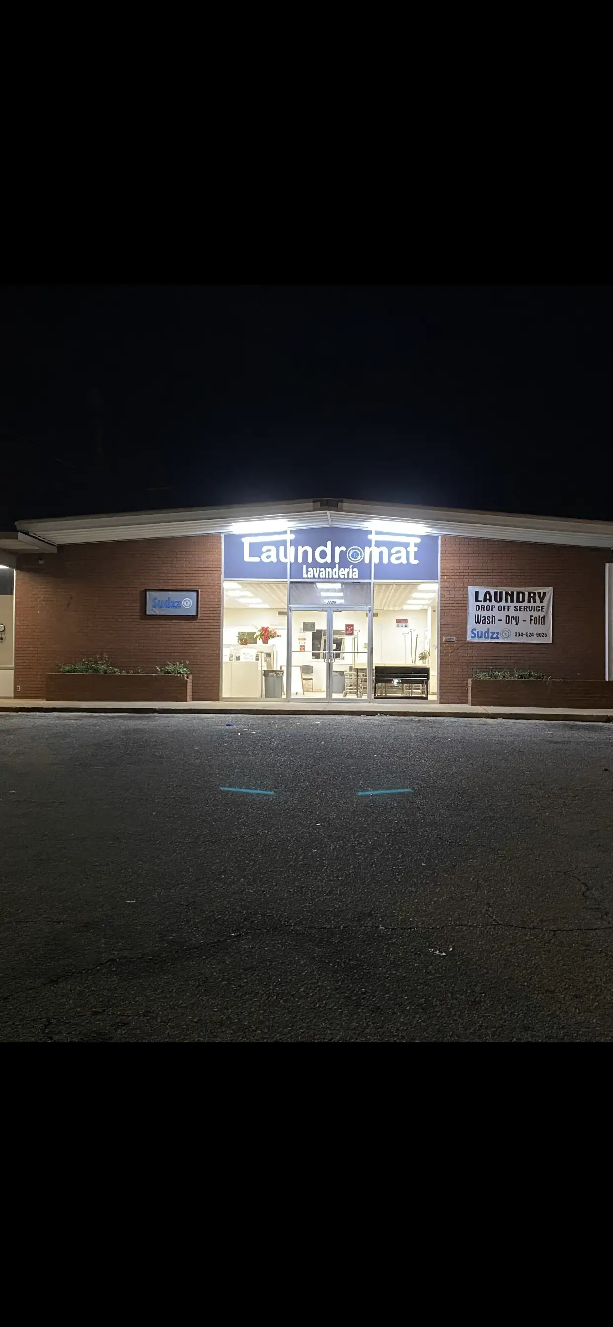 Sudzz Laundromat - Image 20