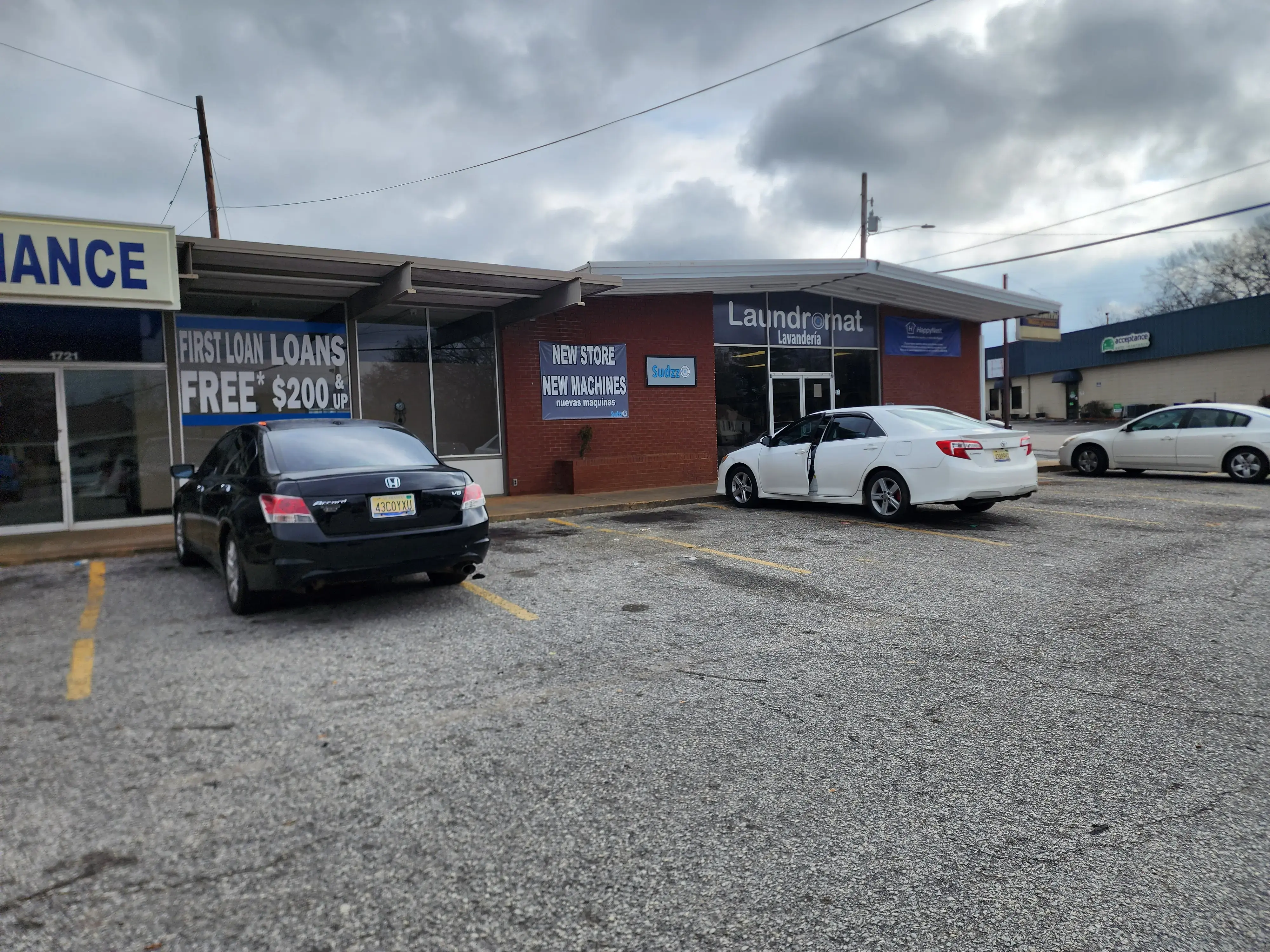 Sudzz Laundromat - Image 5