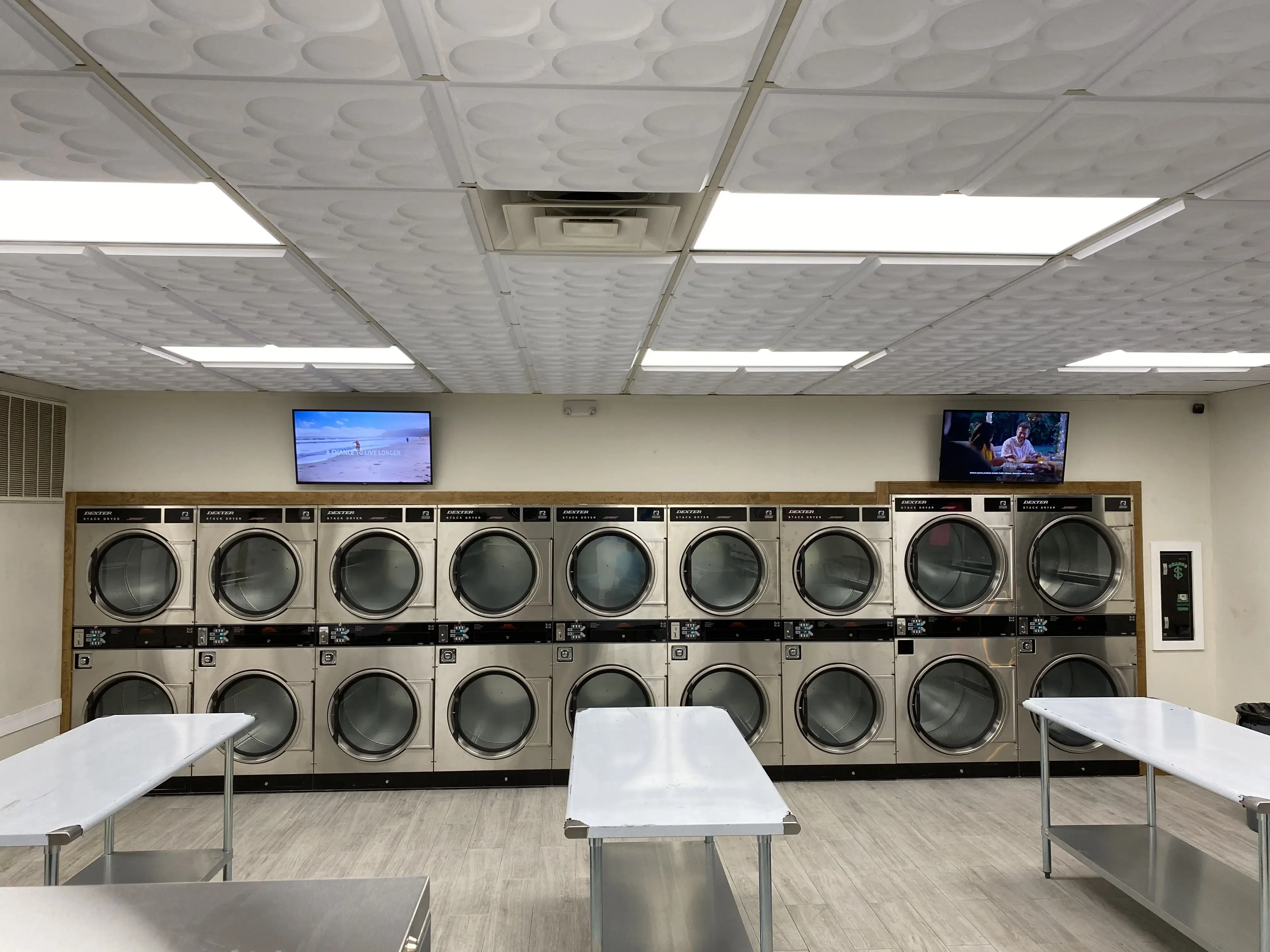 Sudzz Laundromat - Image 2