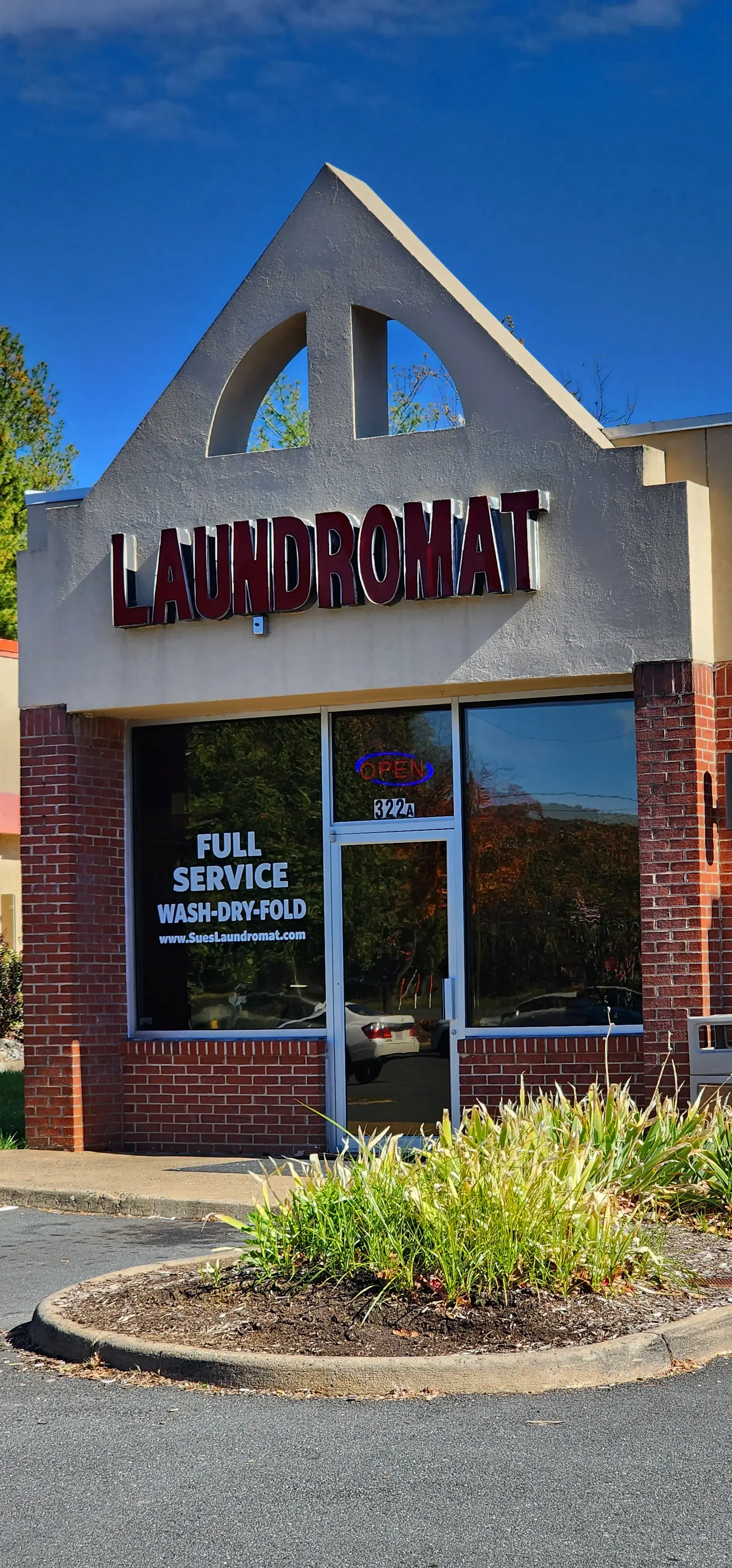 Sue's Laundromat - Image 7