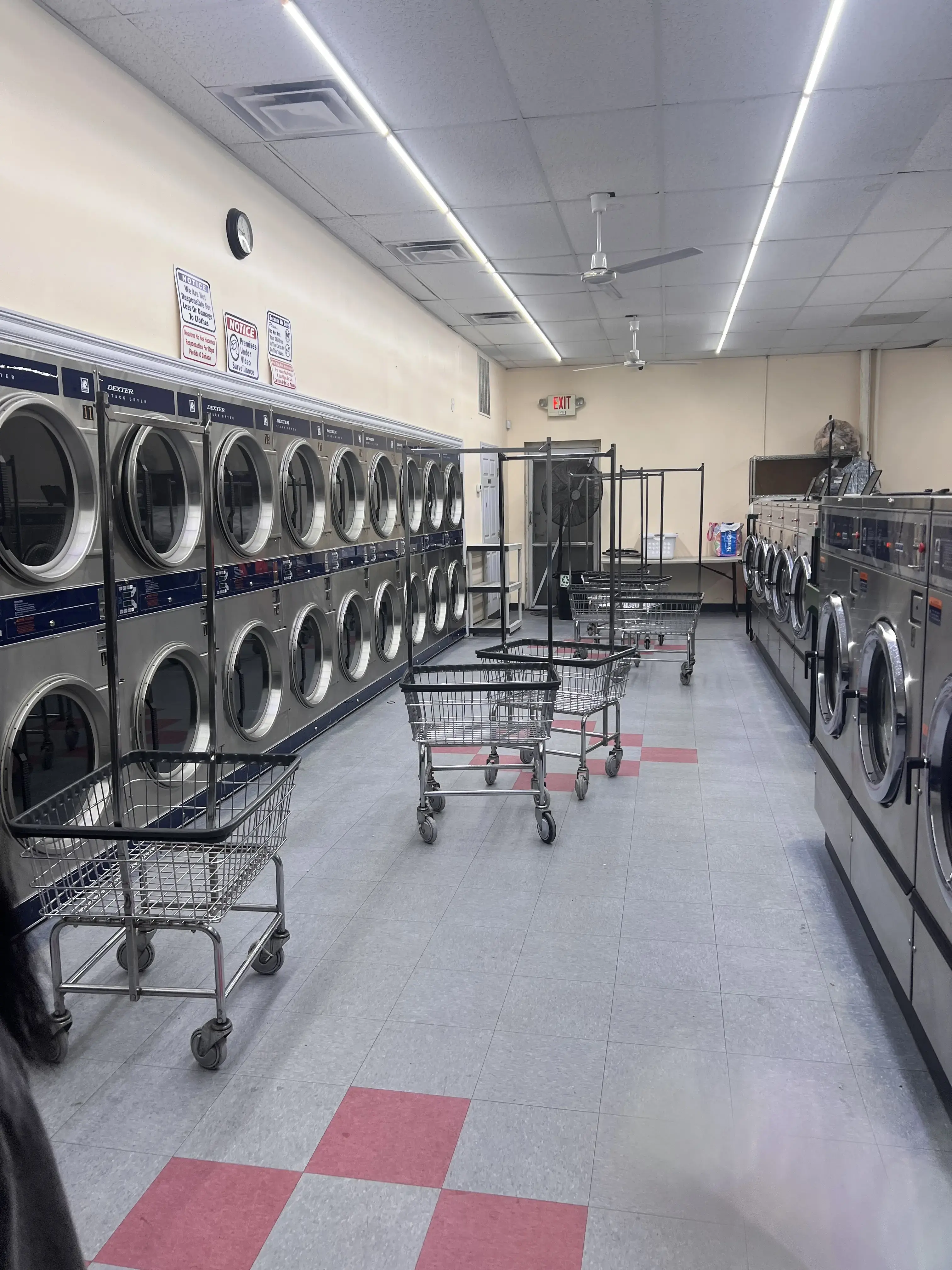 Sugar Hill Coin Laundry - Image 16