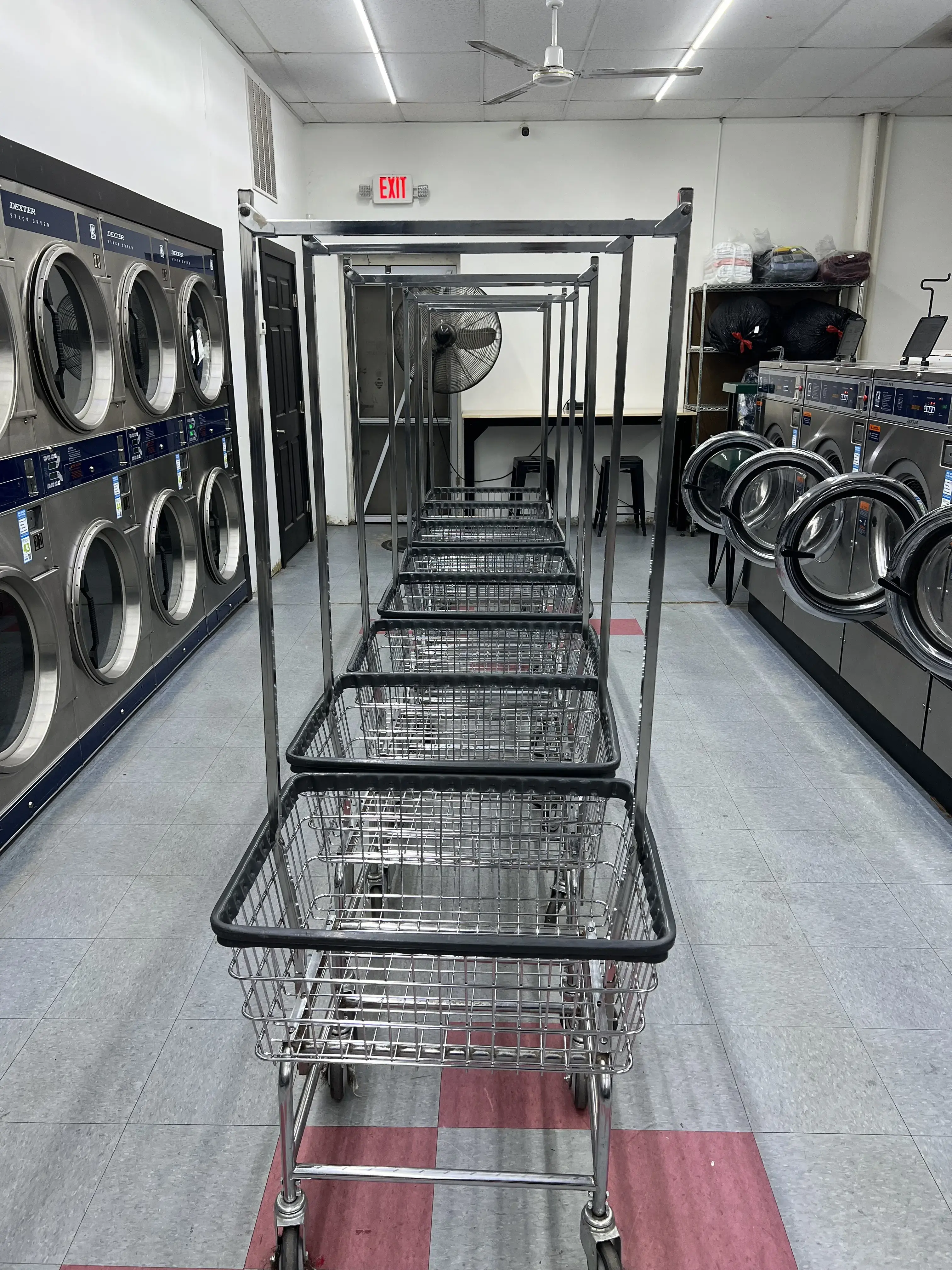 Sugar Hill Coin Laundry - Image 10