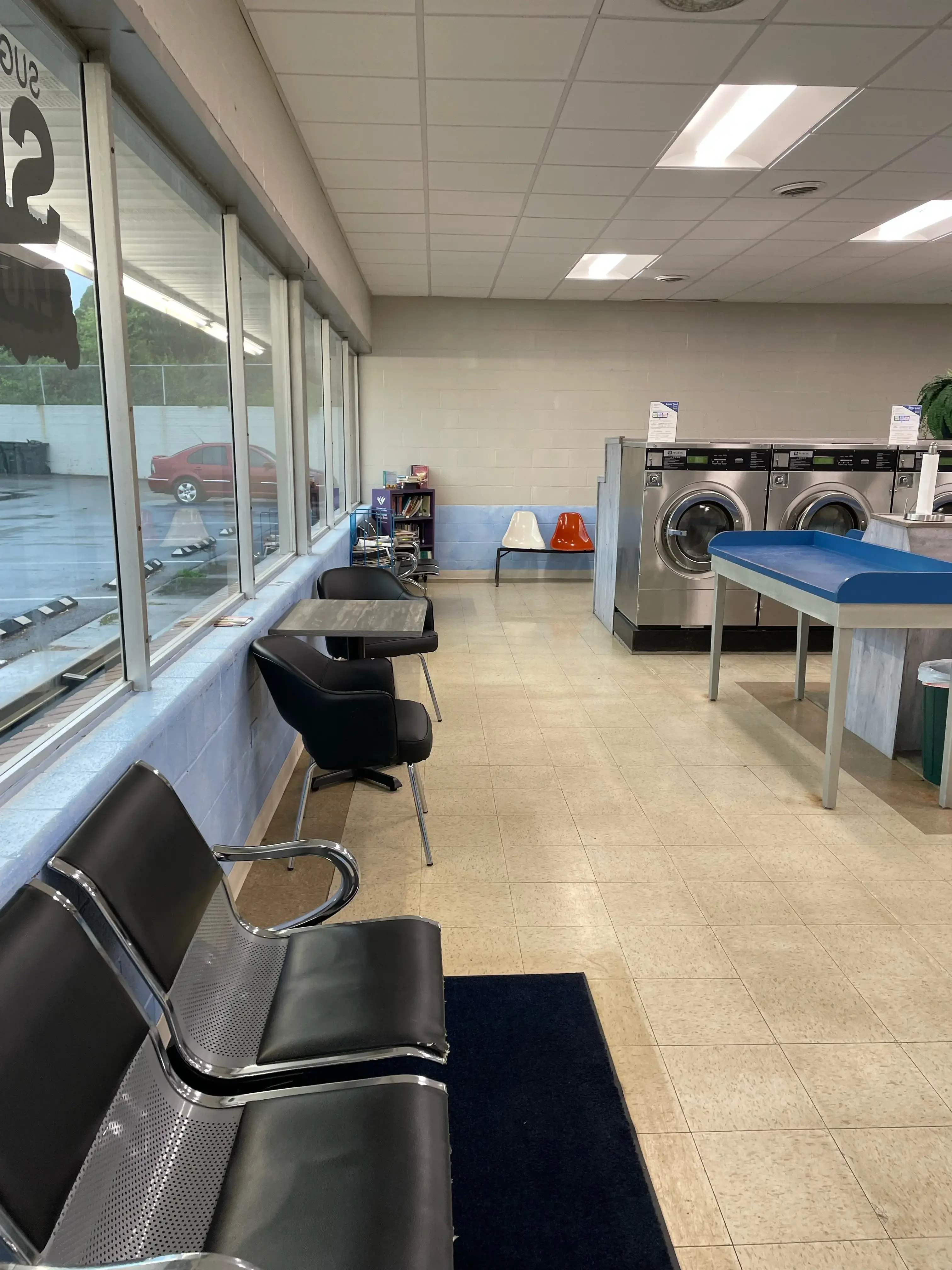 Sugarcreek Suds Laundromat thumbnail 3