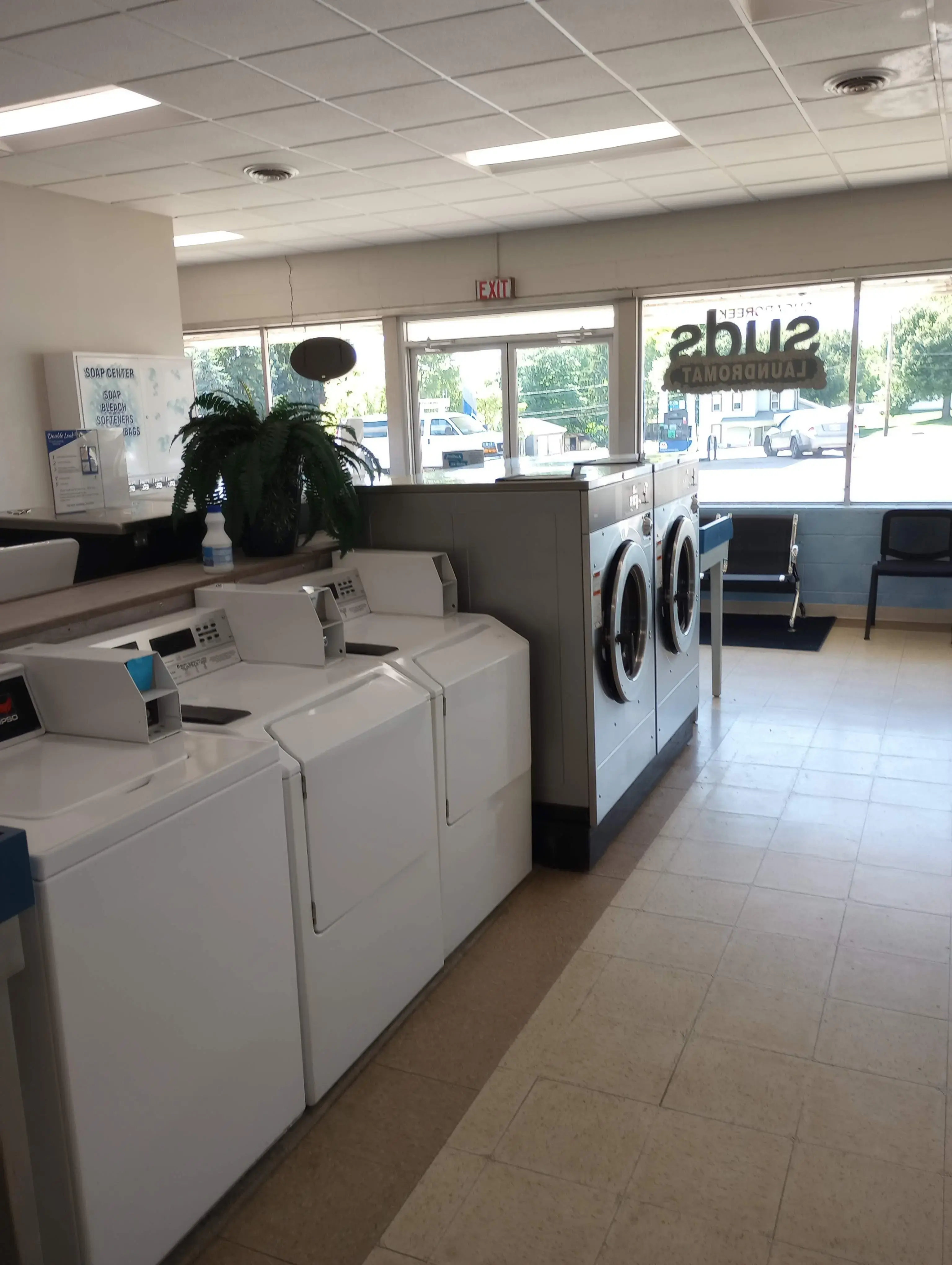 Sugarcreek Suds Laundromat - Image 20