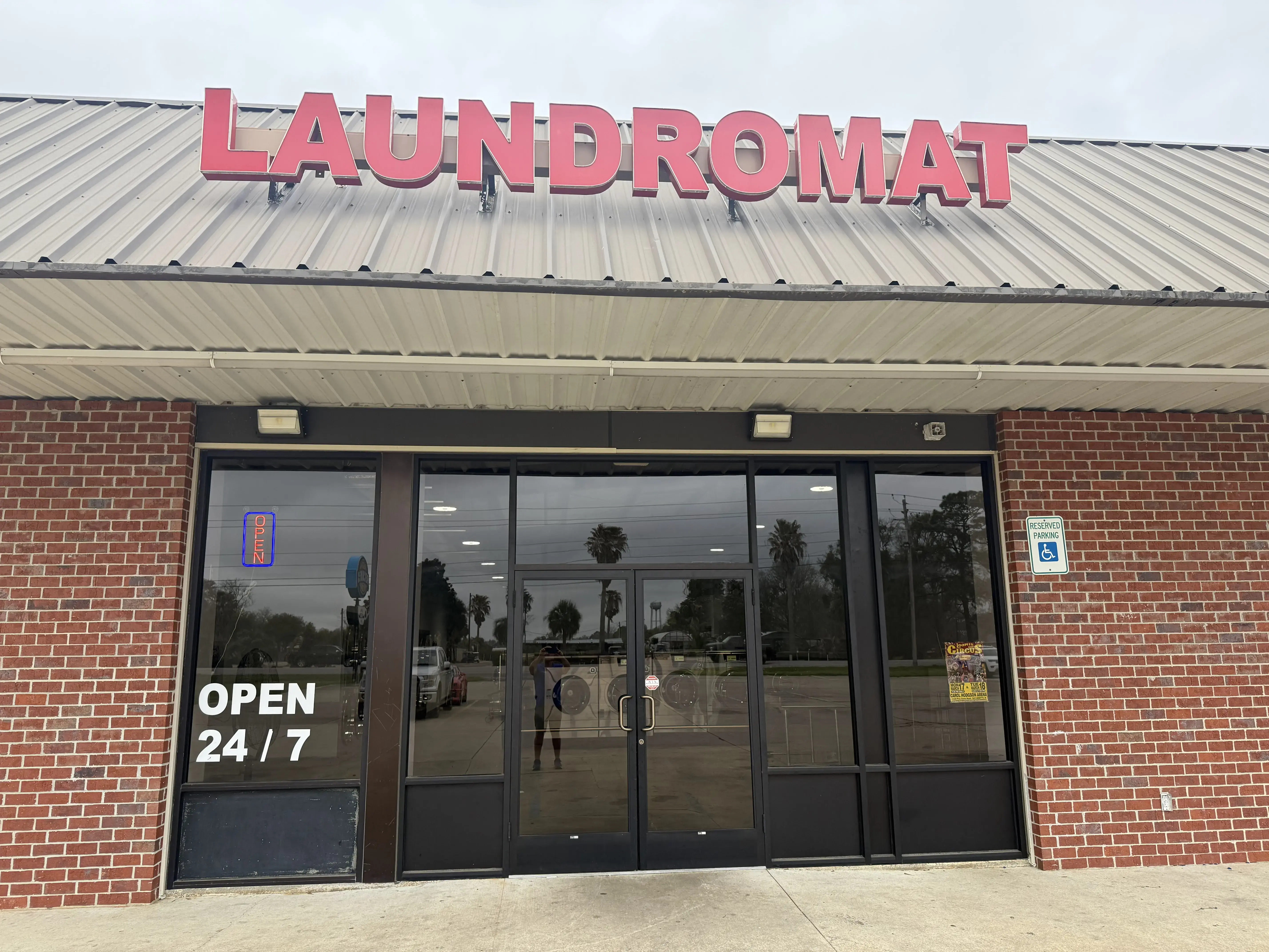 Summerdale Laundry thumbnail 4