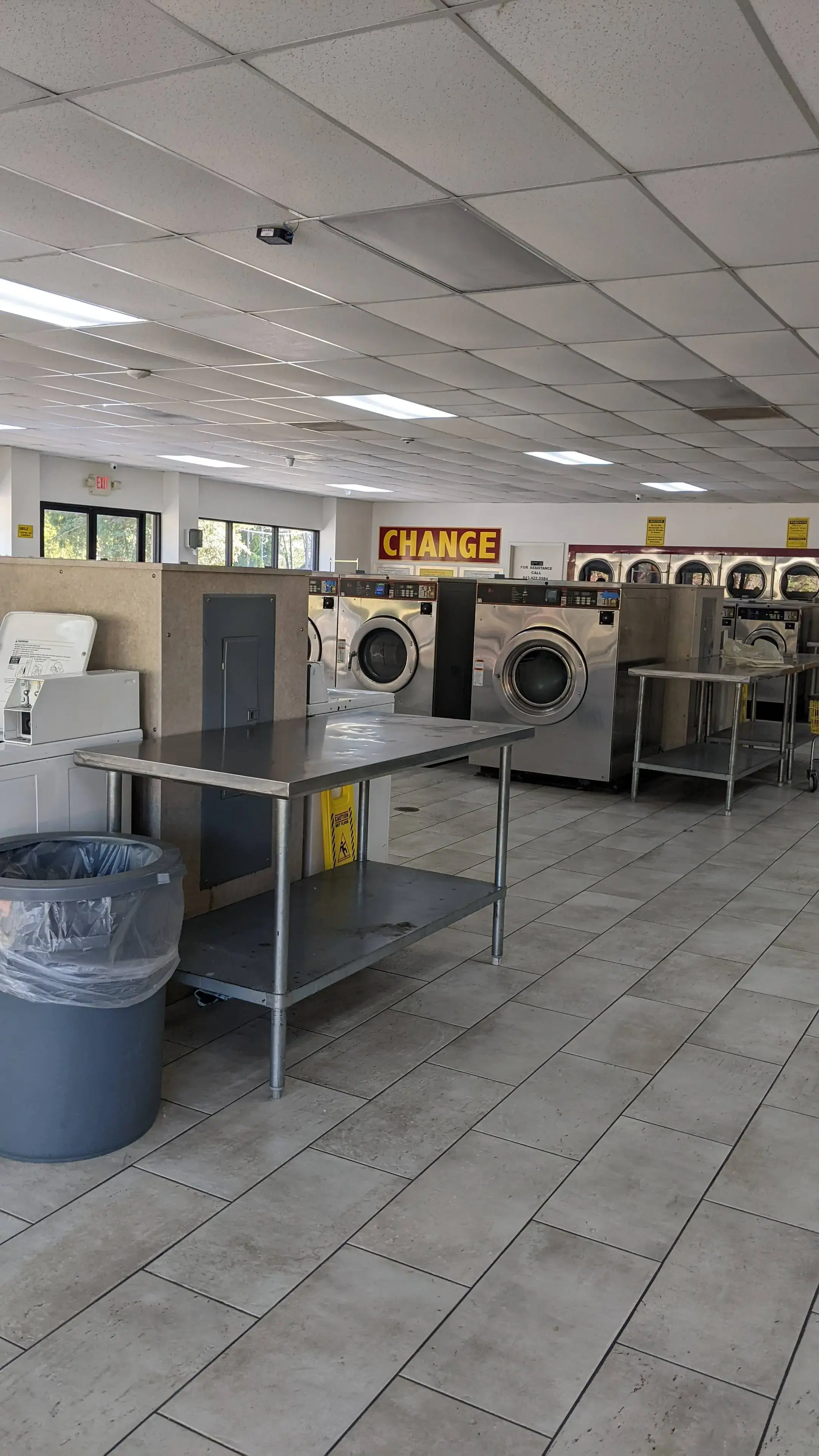 Summerville Laundry thumbnail 20