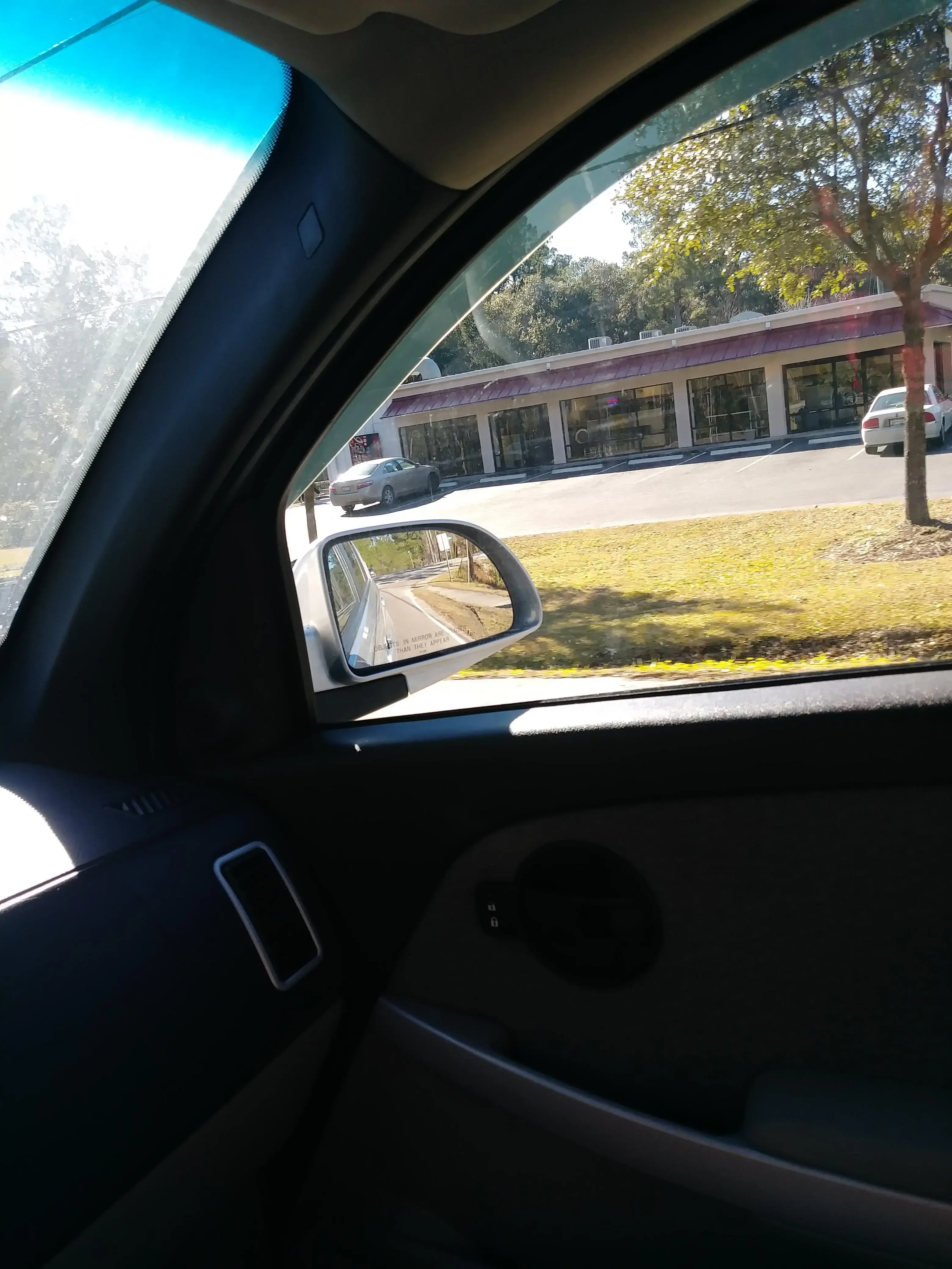 Summerville Laundry thumbnail 16