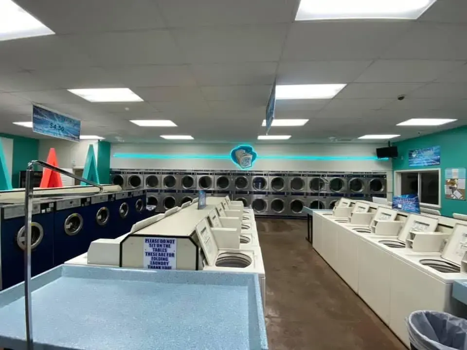 Summit Suds Laundromat thumbnail 5