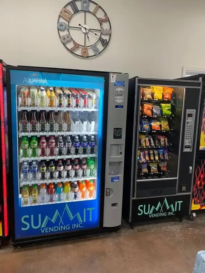 Summit Suds Laundromat thumbnail 10