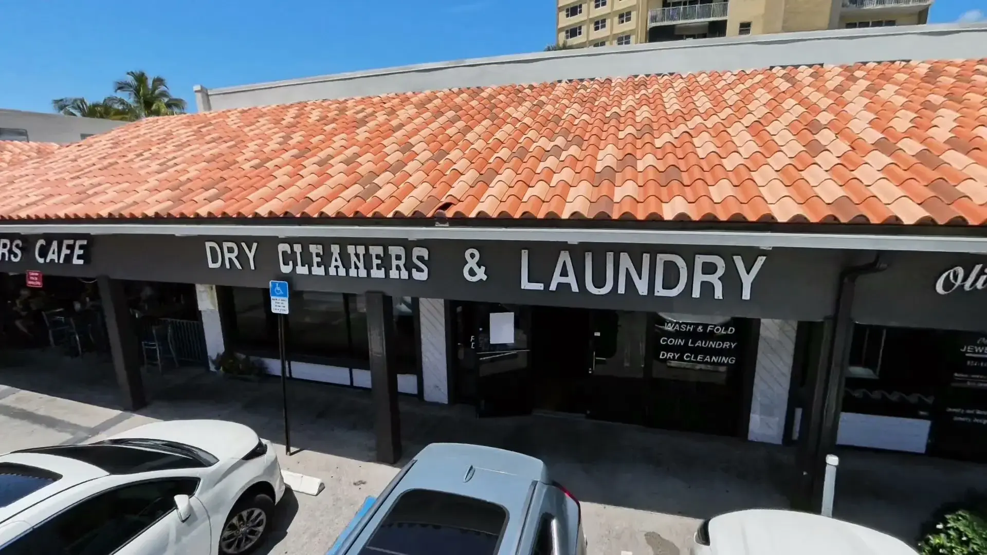 Sun Beach Laundry thumbnail 2