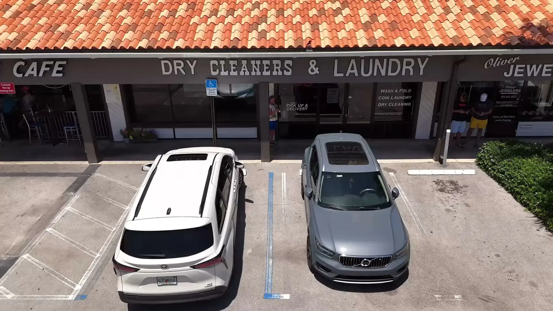 Sun Beach Laundry thumbnail 6