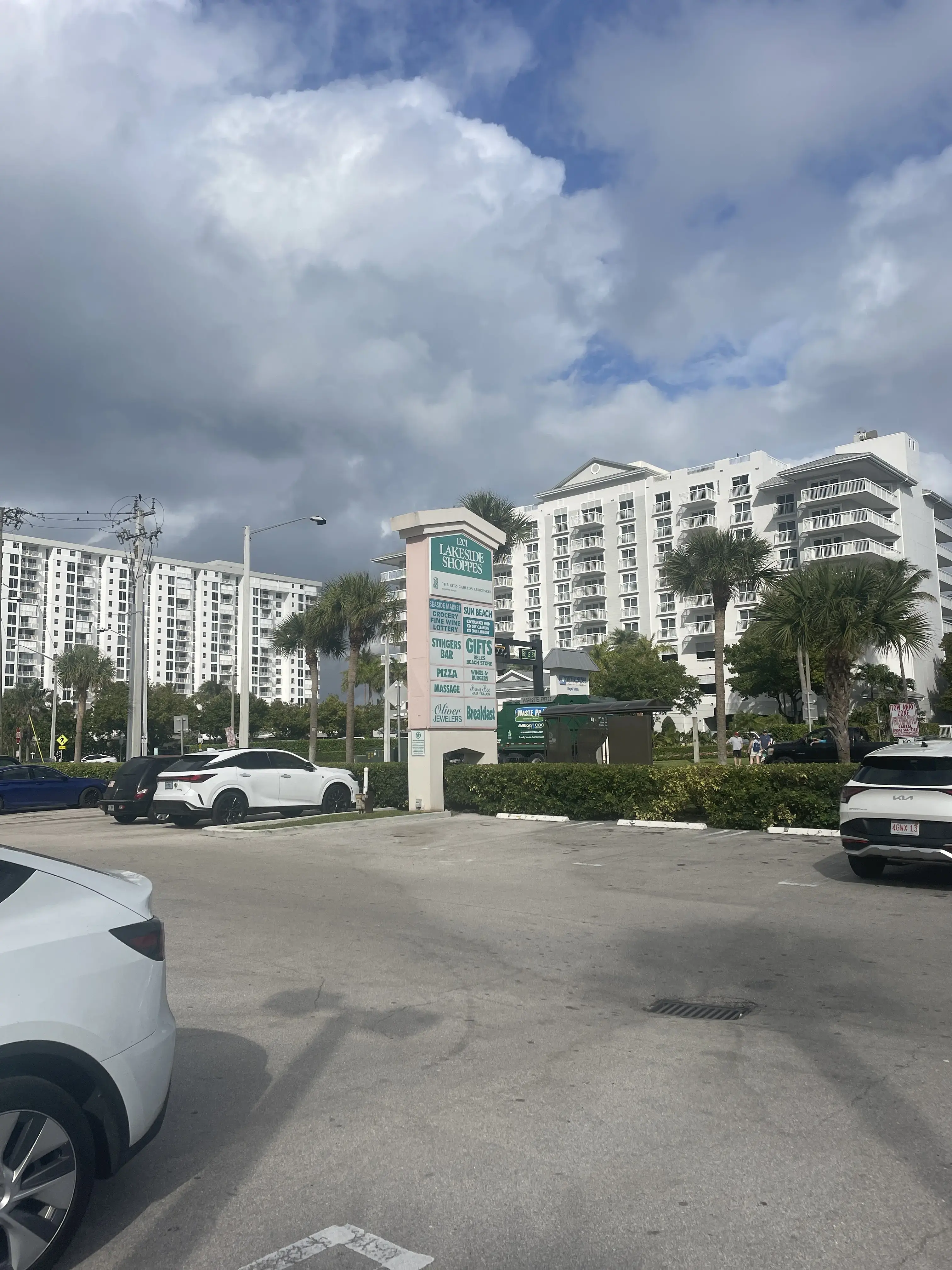 Sun Beach Laundry thumbnail 9