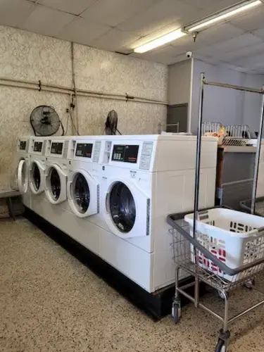 Sun City Center Laundry and Dry Cleaning thumbnail 10
