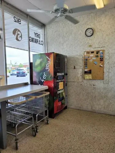 Sun City Center Laundry and Dry Cleaning - Image 6