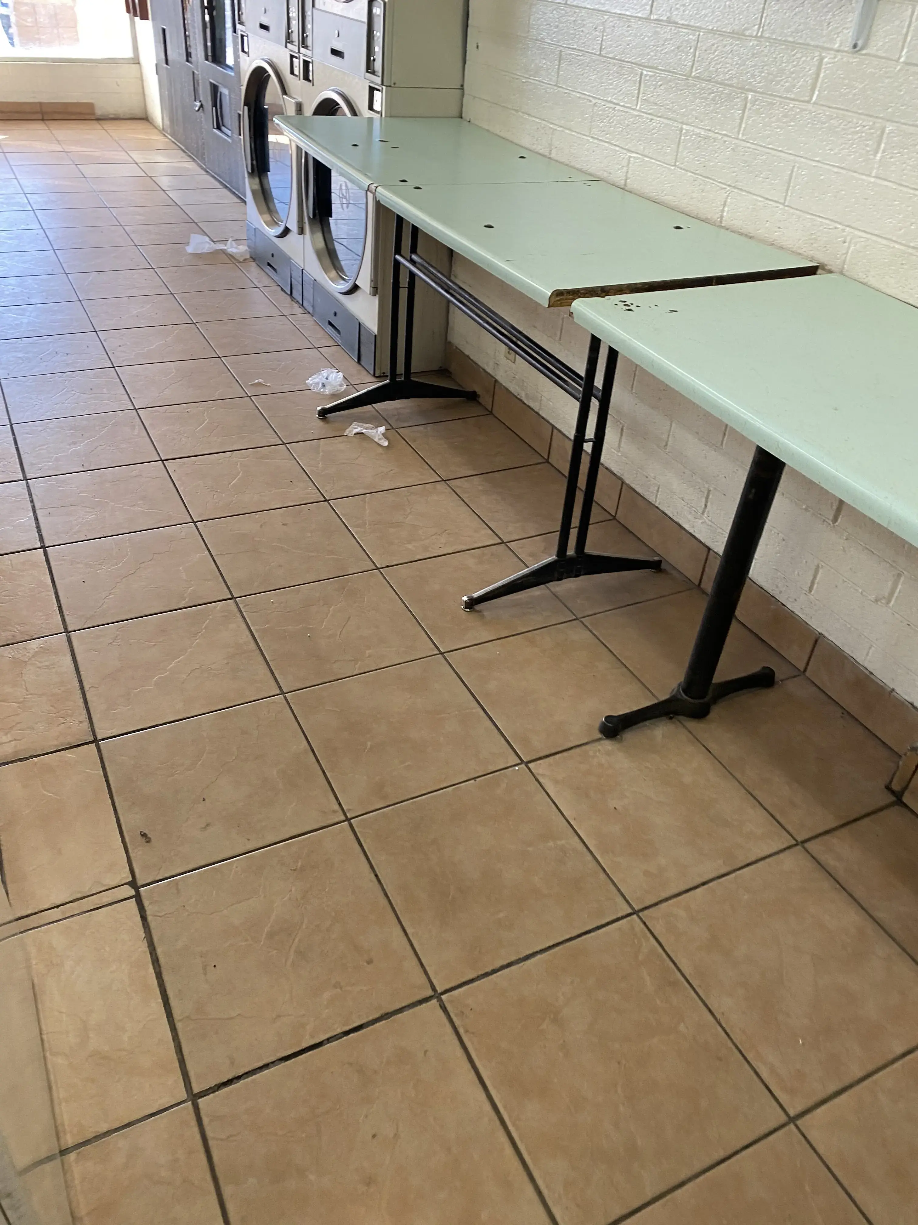 Sun City Dry Cleaners & Laundry - Image 10