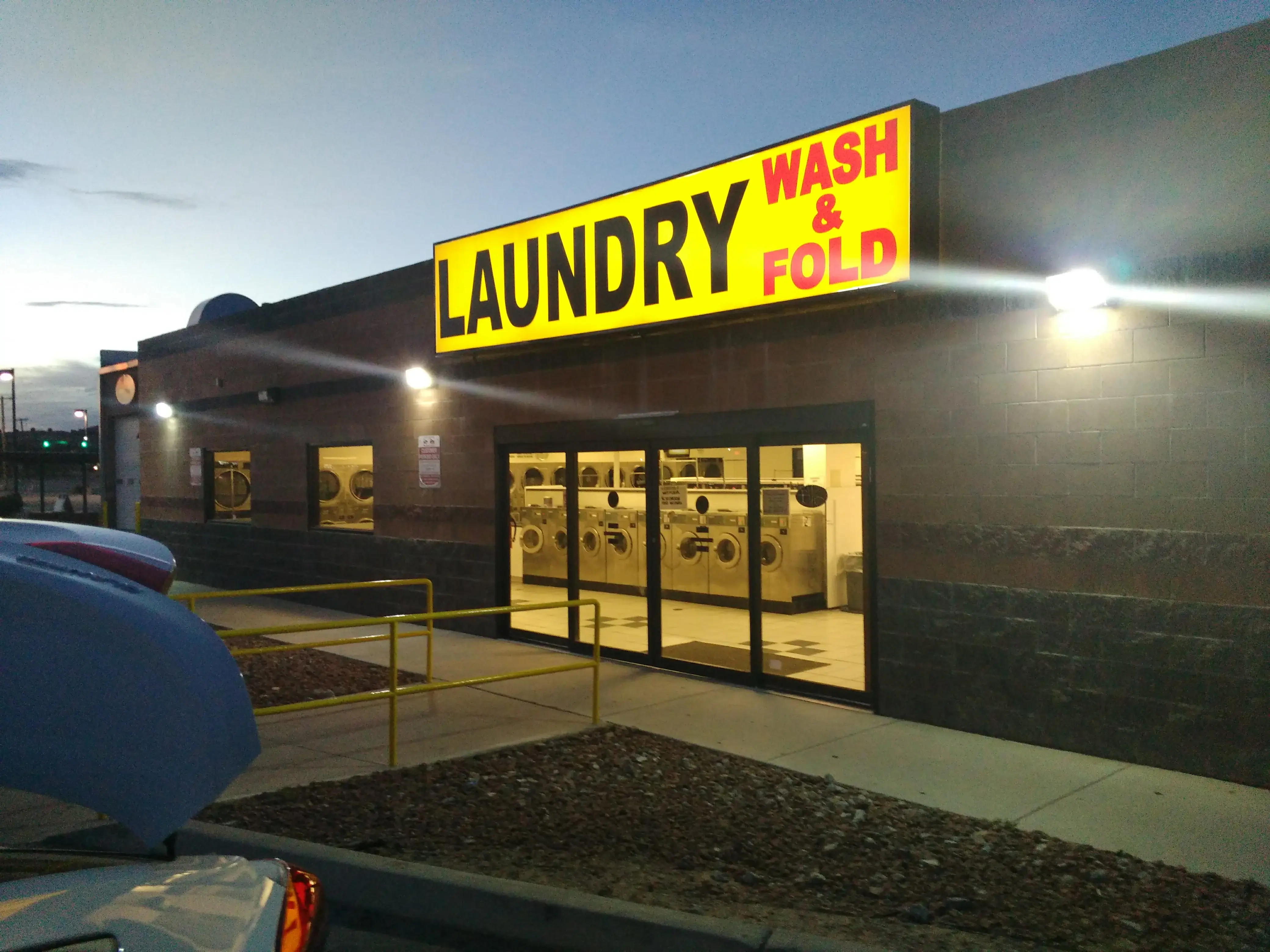 Sun City Laundry - Image 18