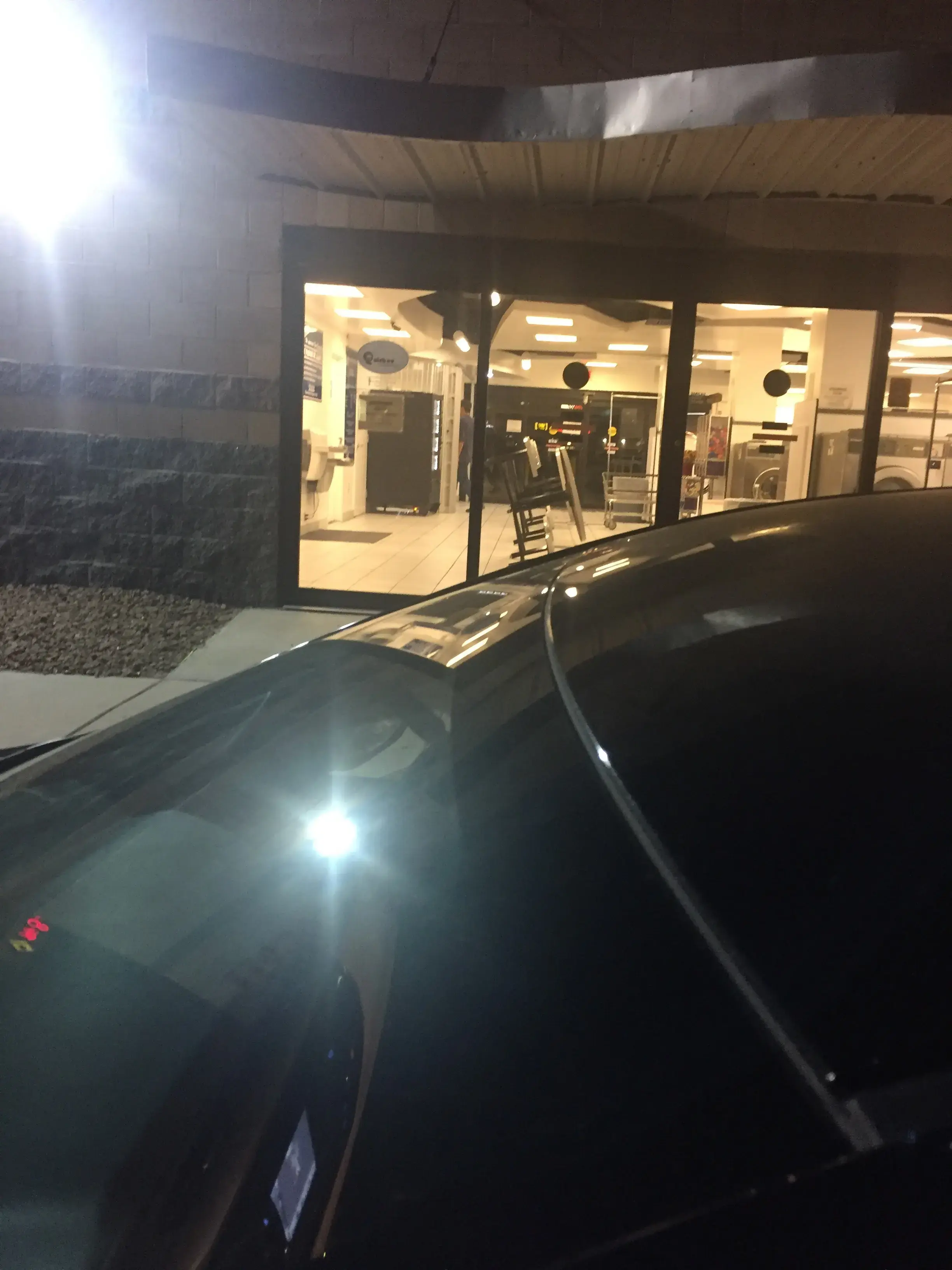 Sun City Laundry - Image 9