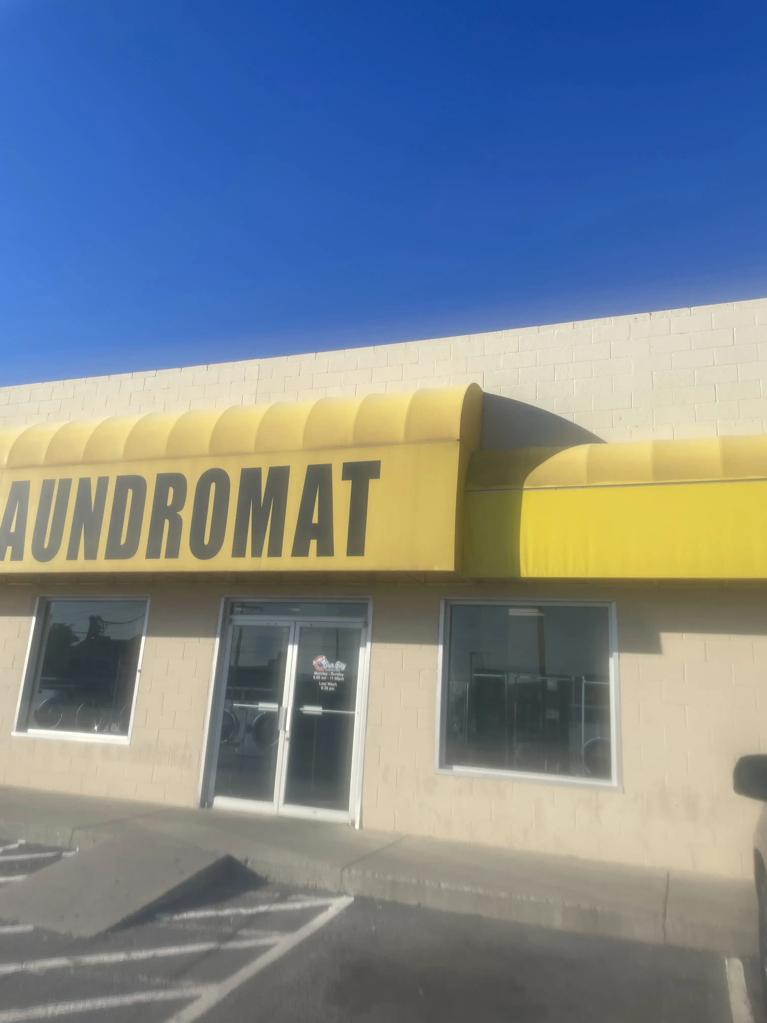 Sun City Laundry - Image 2