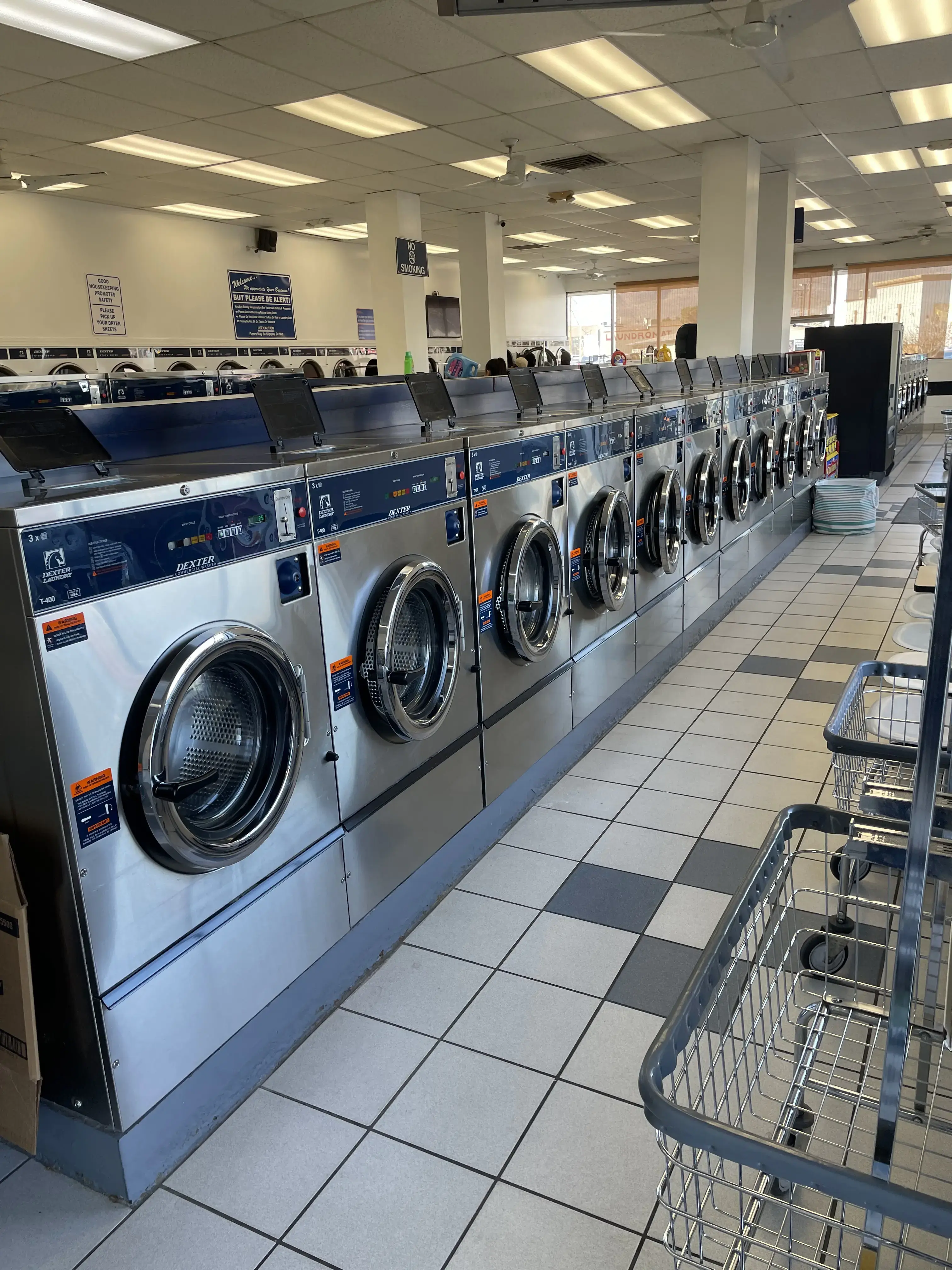 Sun City Laundry - Image 1