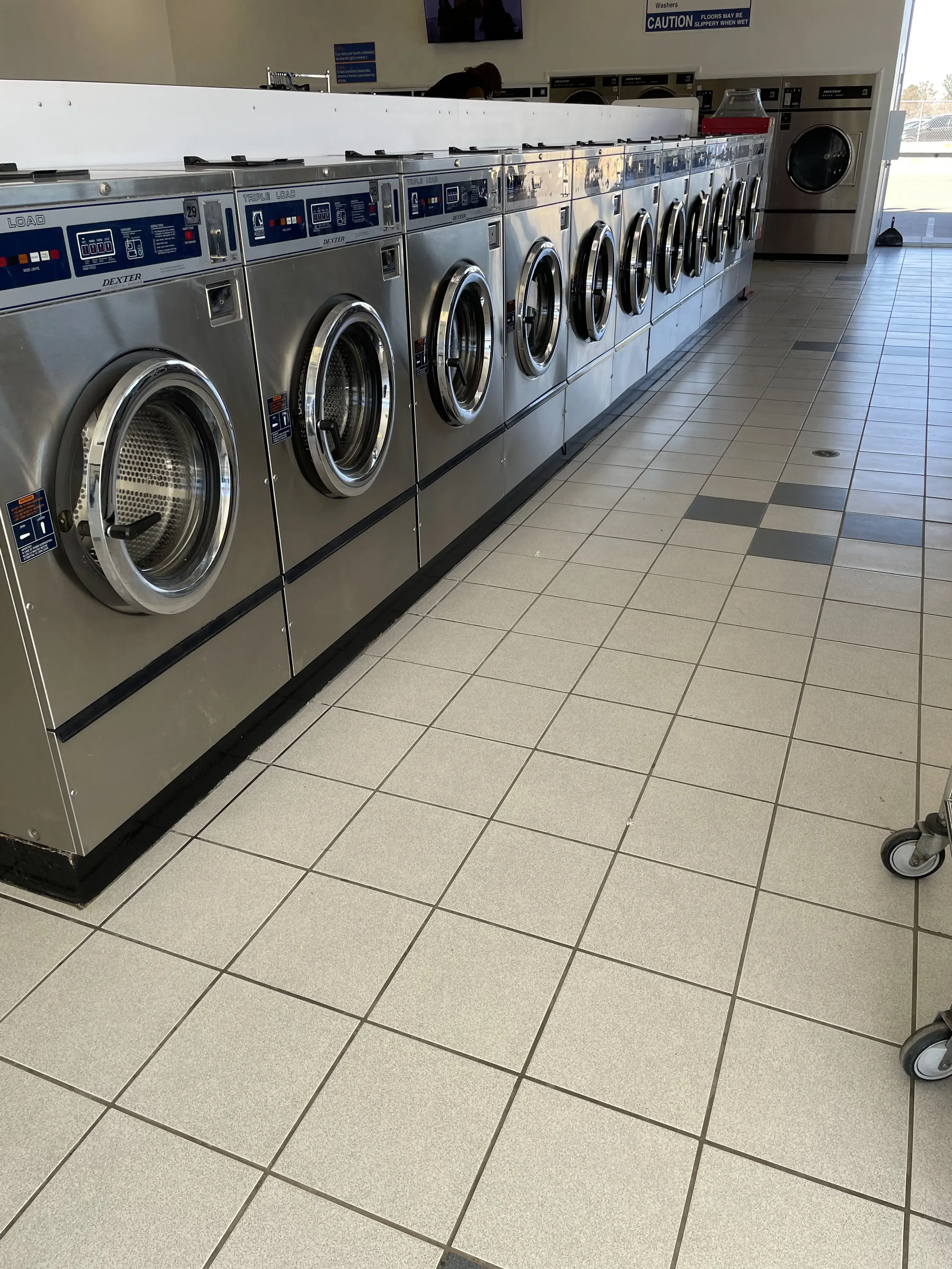 Sun City Laundry - Image 12