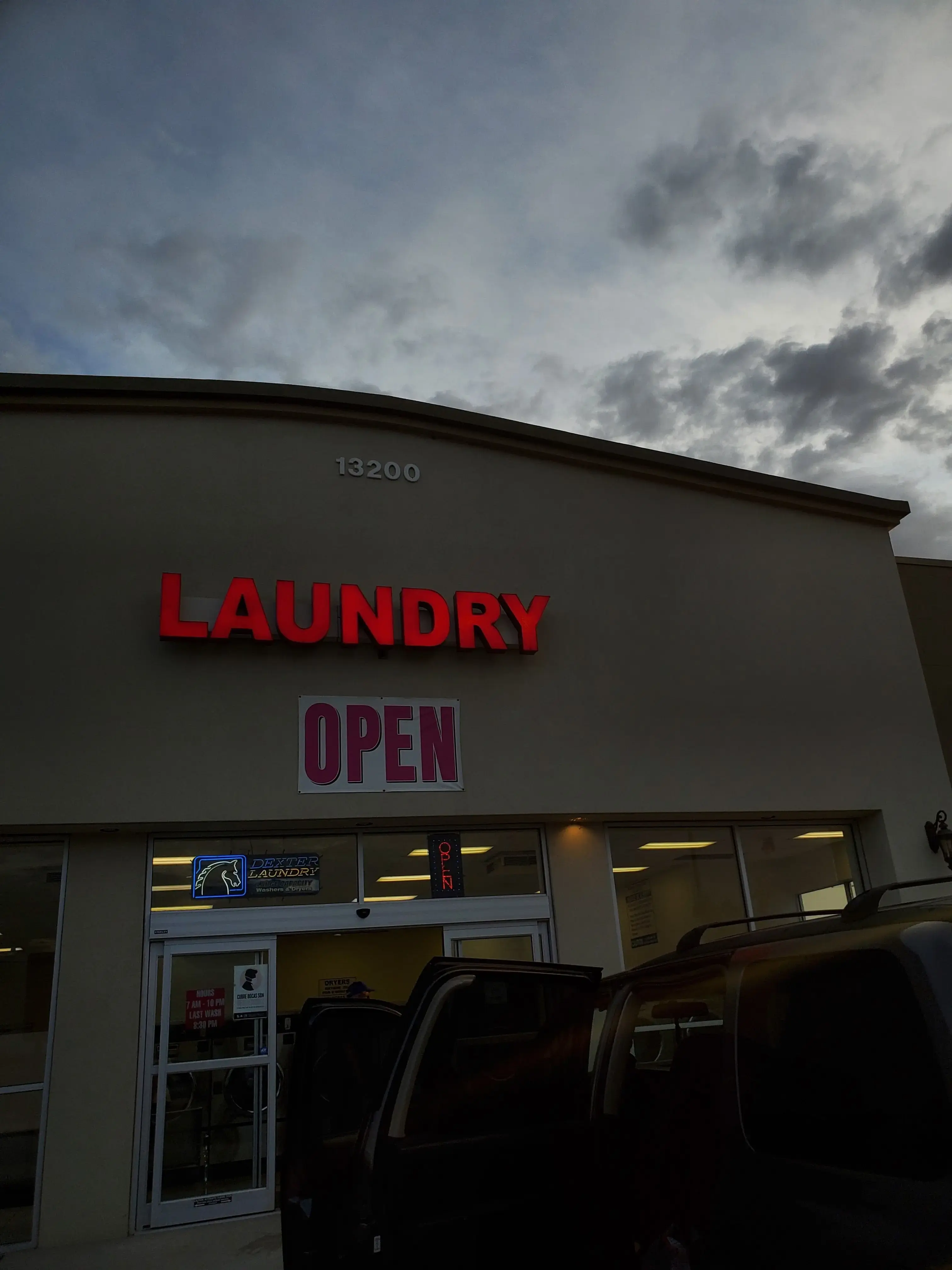 Sun City Laundry - Image 10