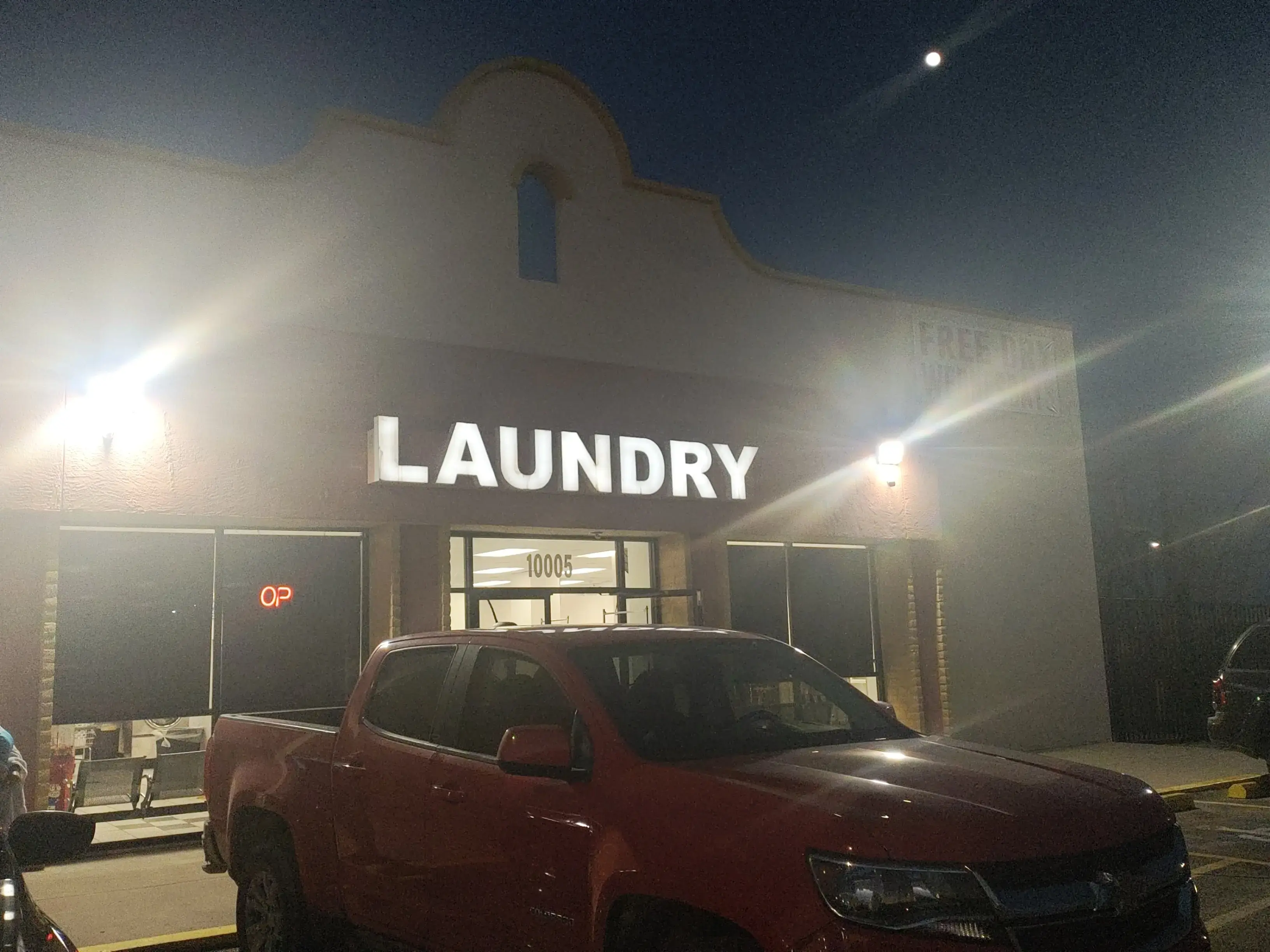 Sun City Laundry thumbnail 9