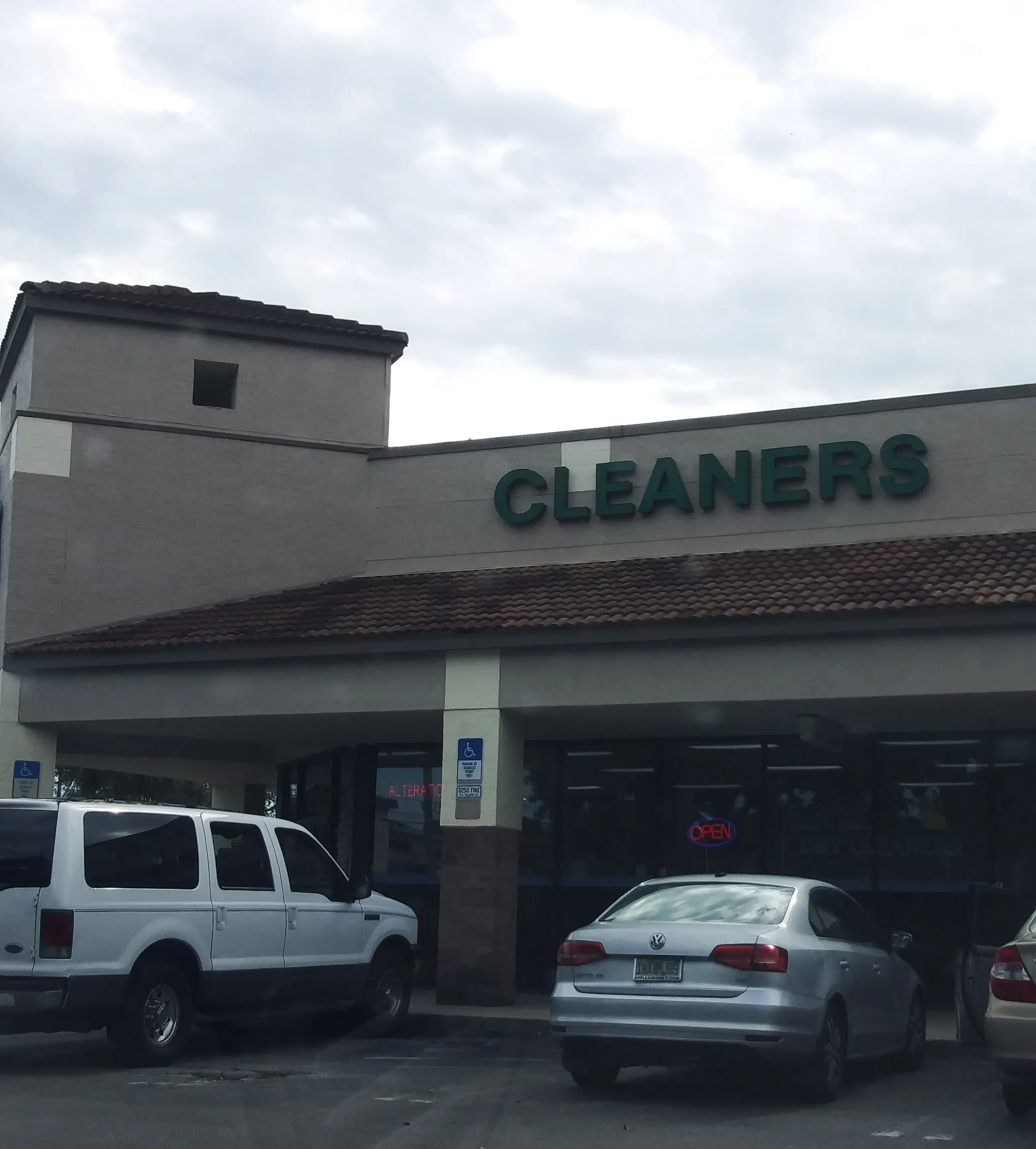 Sun Clean Dry Cleaners - Image 2