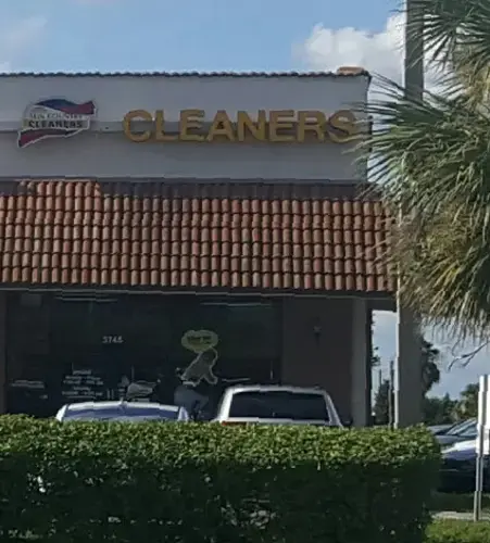 Sun Country Cleaners - Image 8