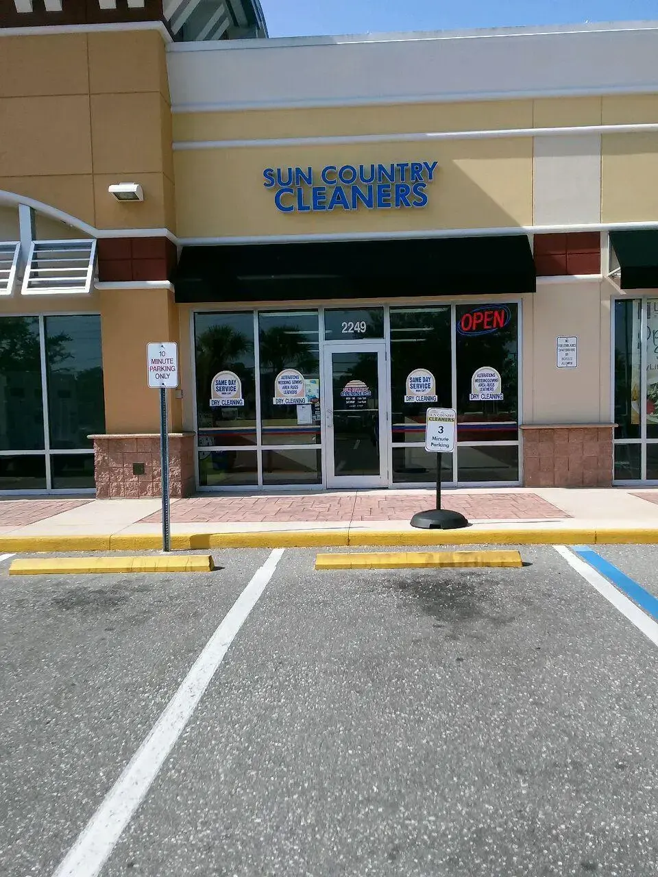 Sun Country Cleaners thumbnail 12