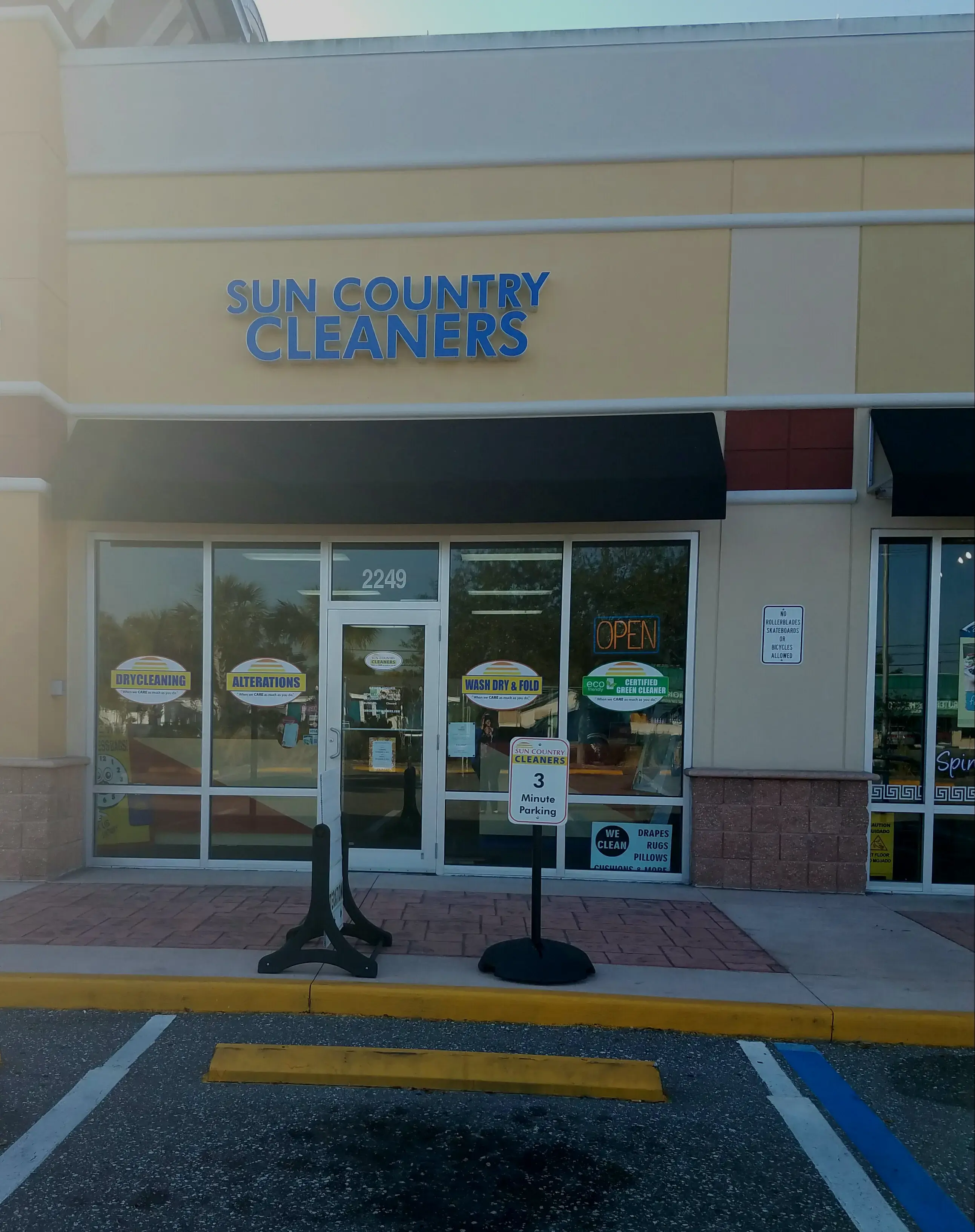 Sun Country Cleaners - Image 13