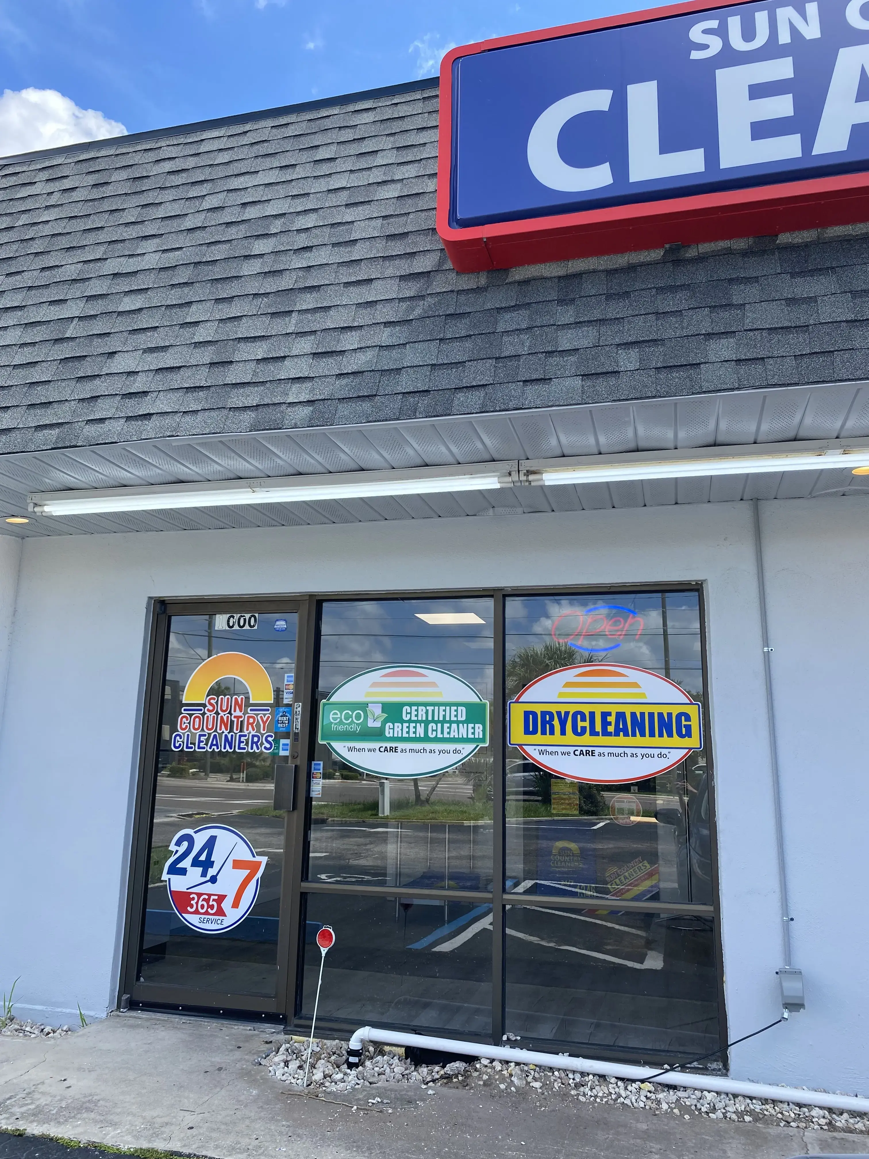 Sun Country Cleaners Inc - Image 1