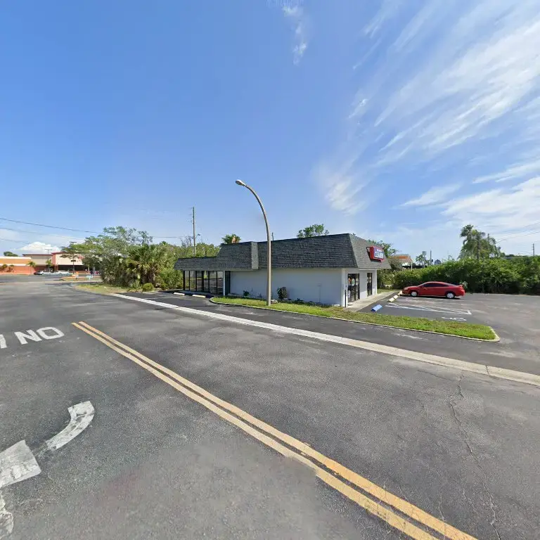 Sun Country Cleaners Inc - Image 10