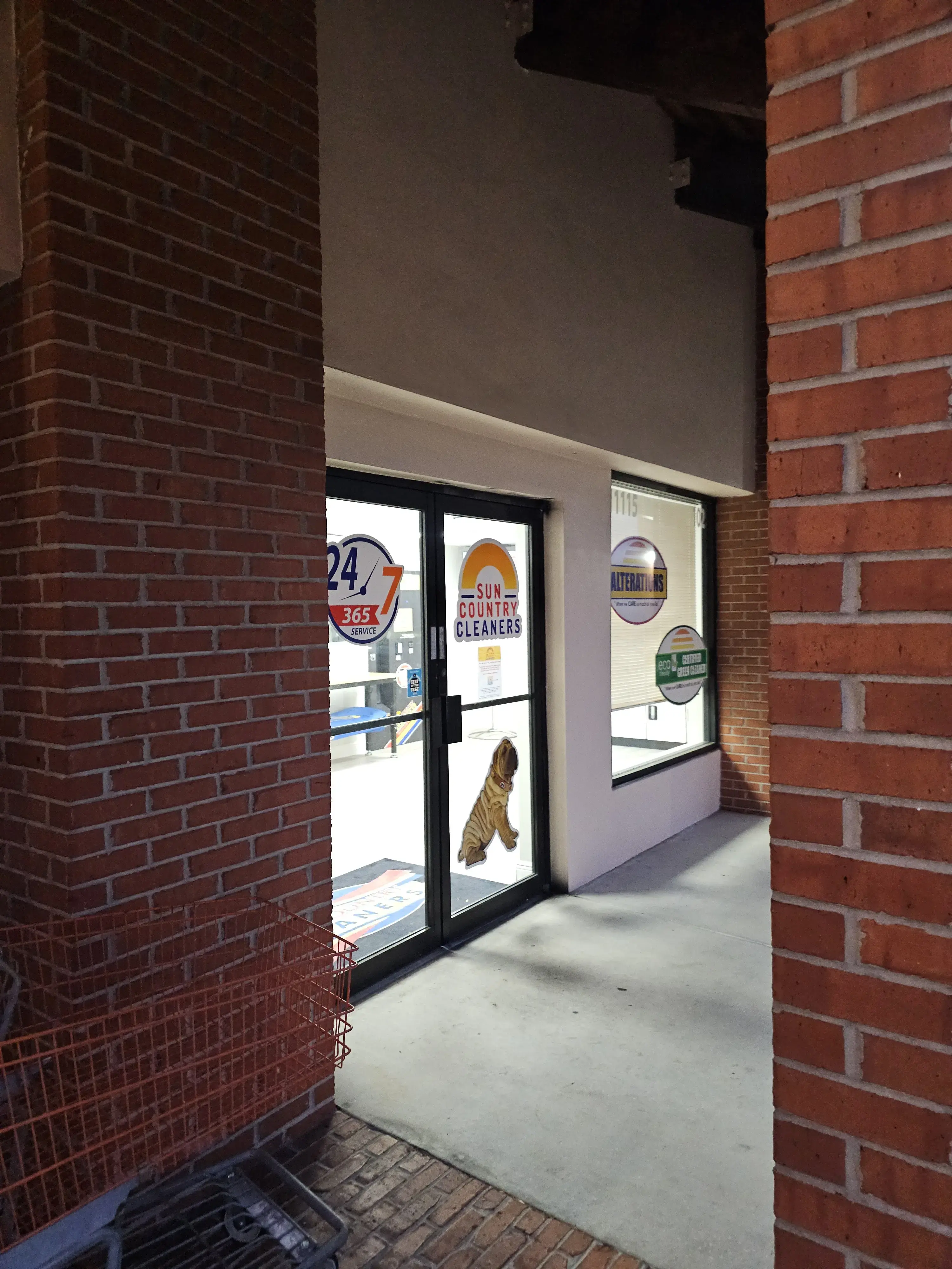 Sun Country Cleaners thumbnail 2