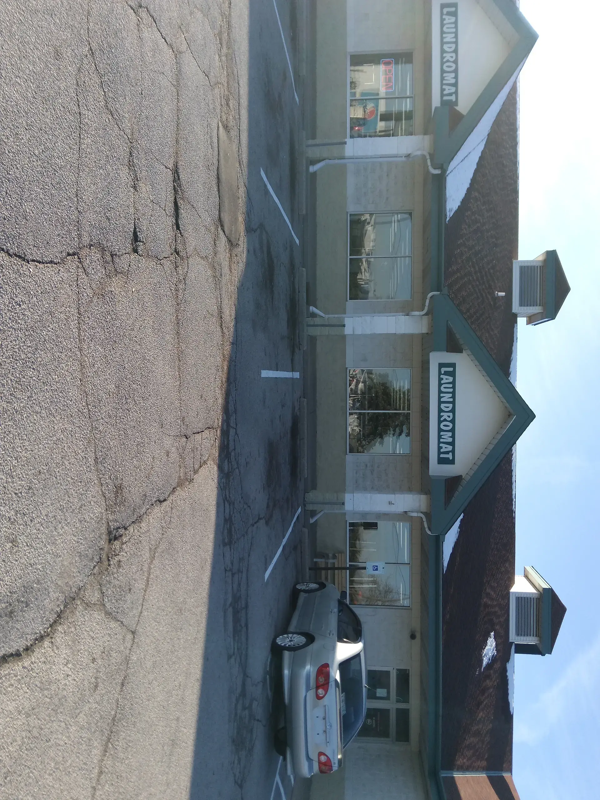 Sun Laundry - Image 9