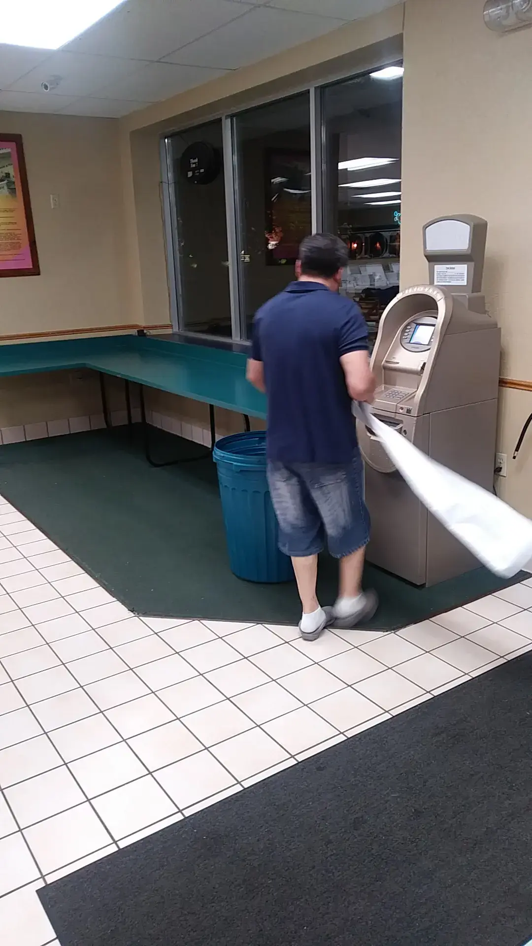 Sun Laundry thumbnail 18